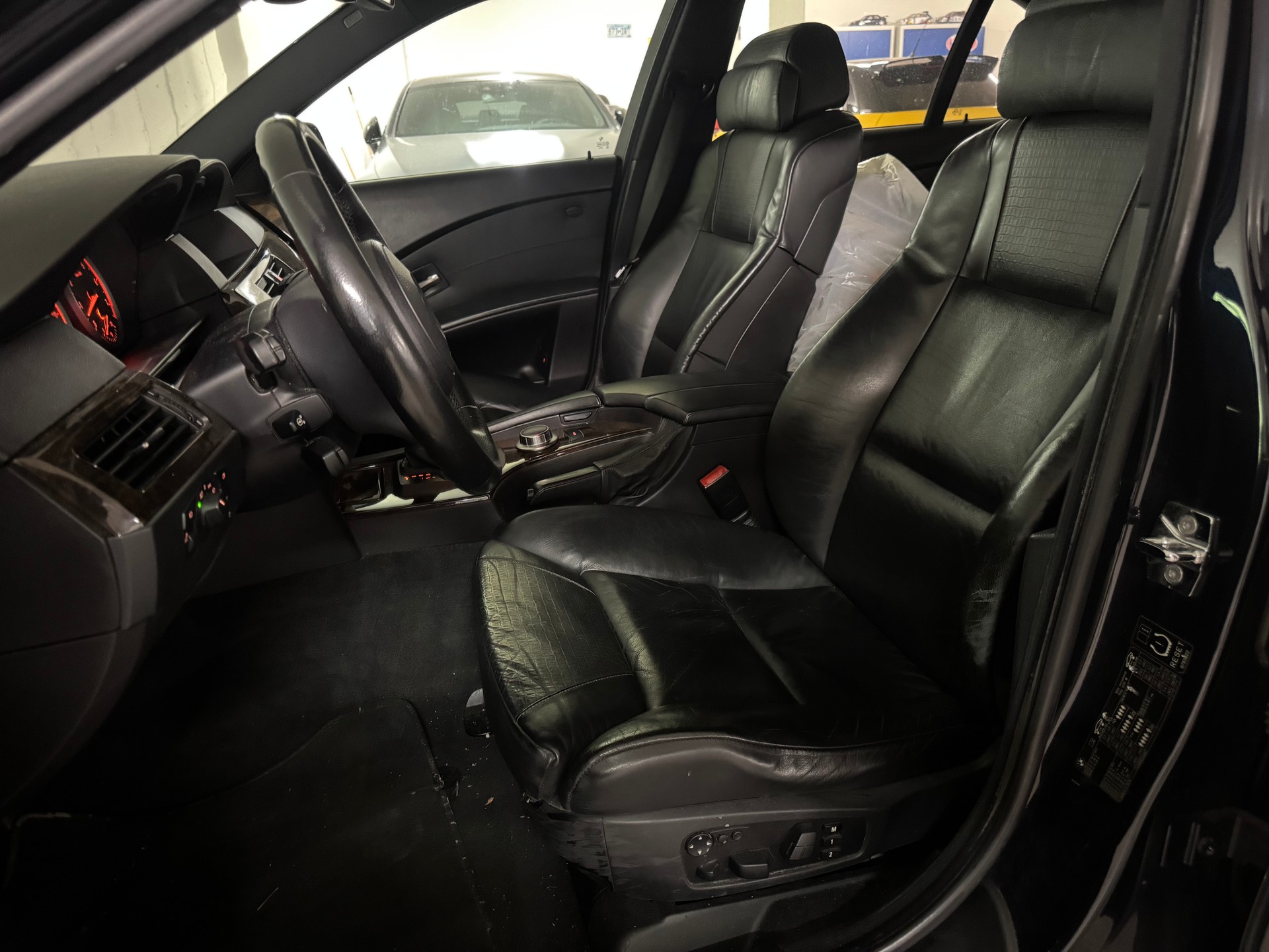 BMW 530i Steptronic M-Paket-image-9