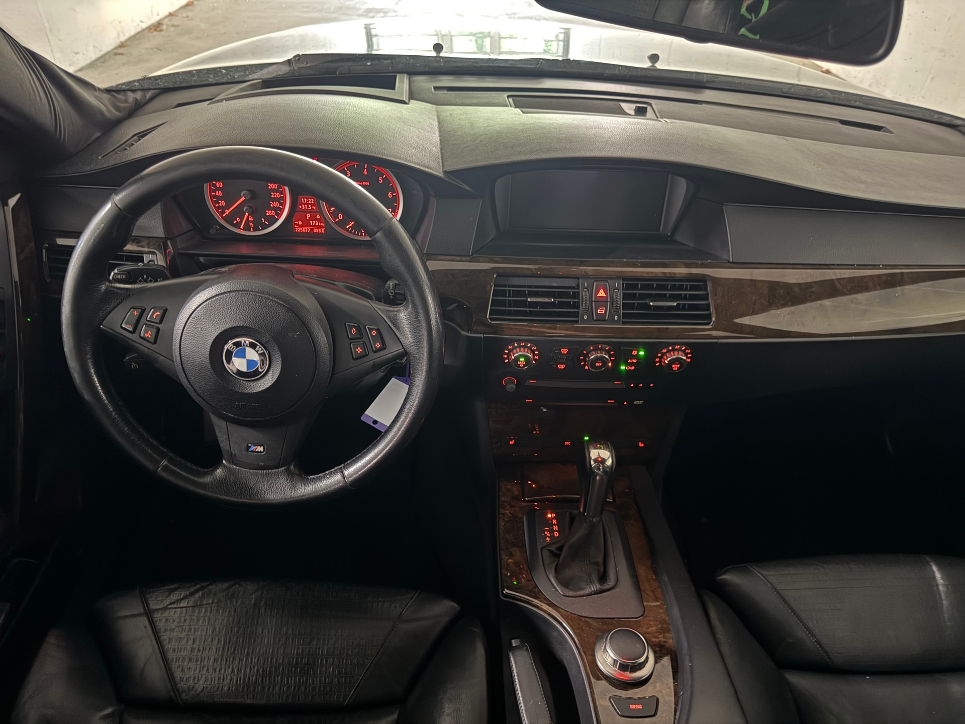 BMW 530i Steptronic M-Paket-image-12