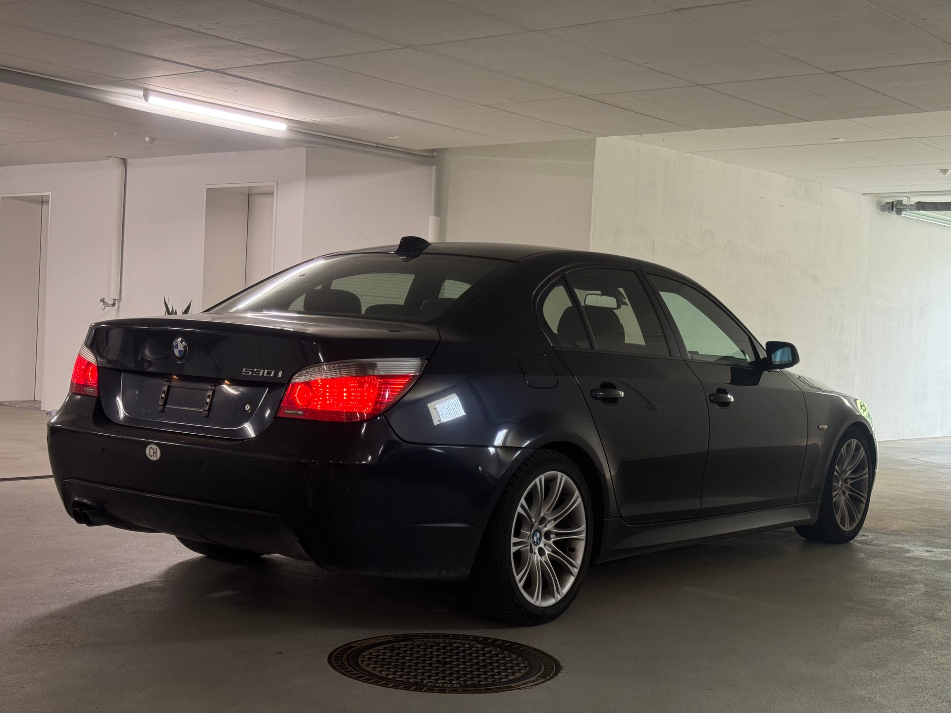 BMW 530i Steptronic M-Paket-image-6
