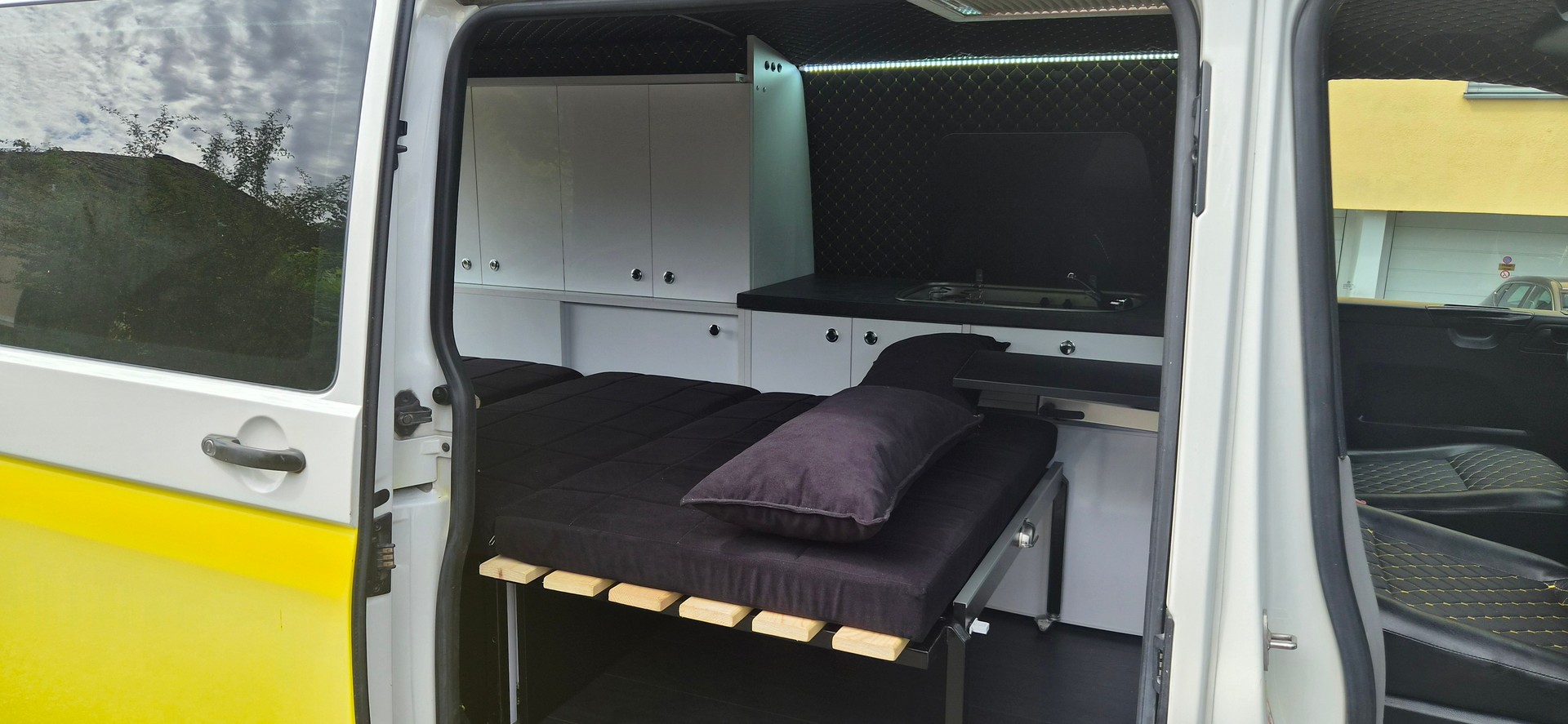 VW Transporter 4MOTION-image-5