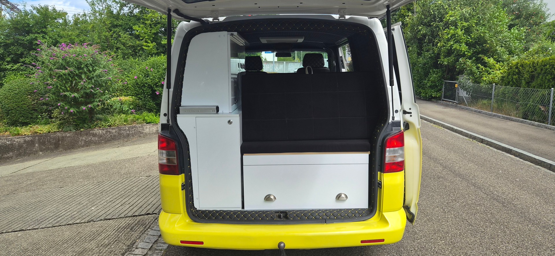 VW Transporter 4MOTION-image-3