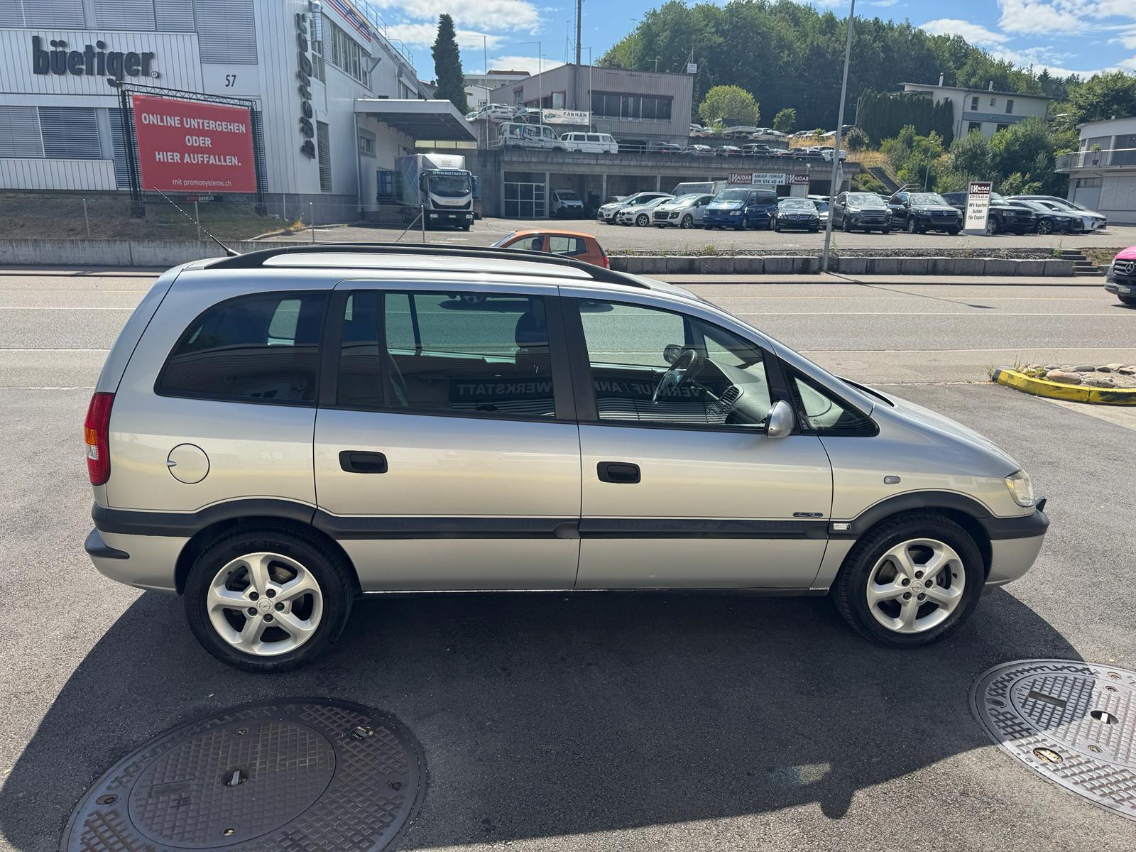 OPEL Zafira 2.2i 16V Elegance-image-8