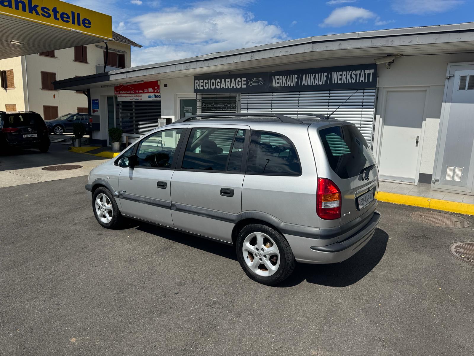 OPEL Zafira 2.2i 16V Elegance-image-4