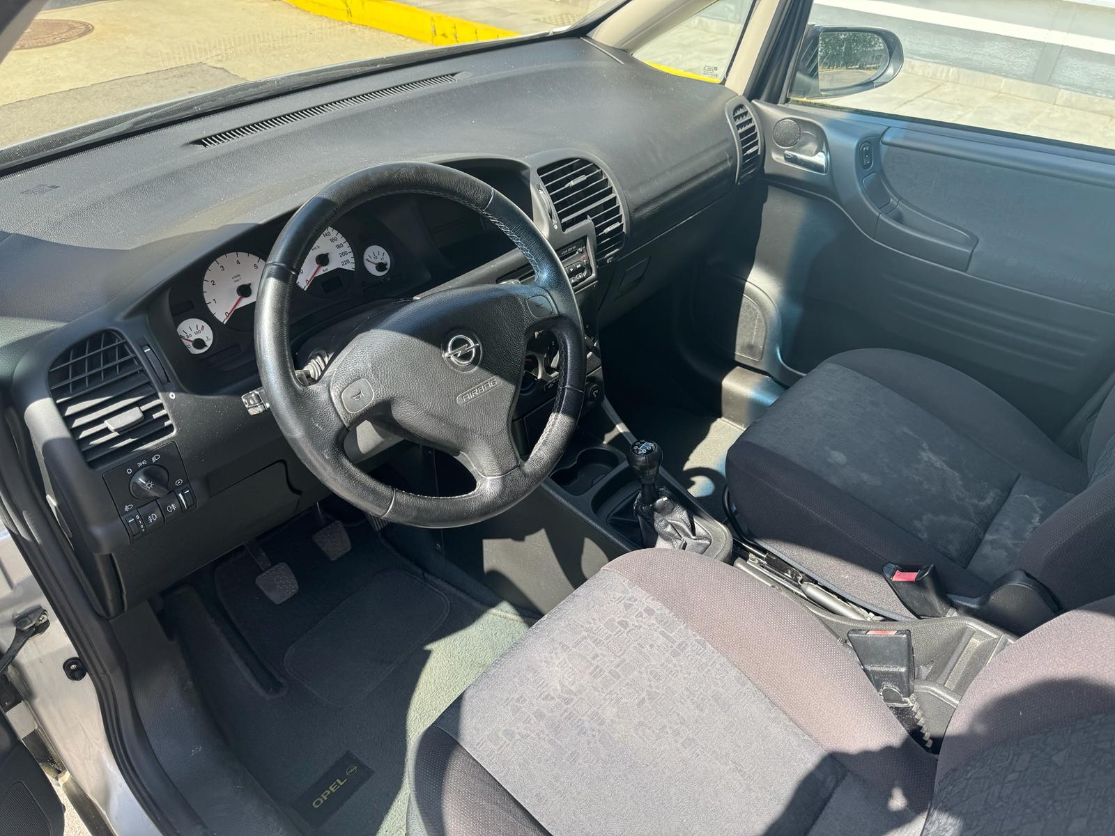 OPEL Zafira 2.2i 16V Elegance-image-9