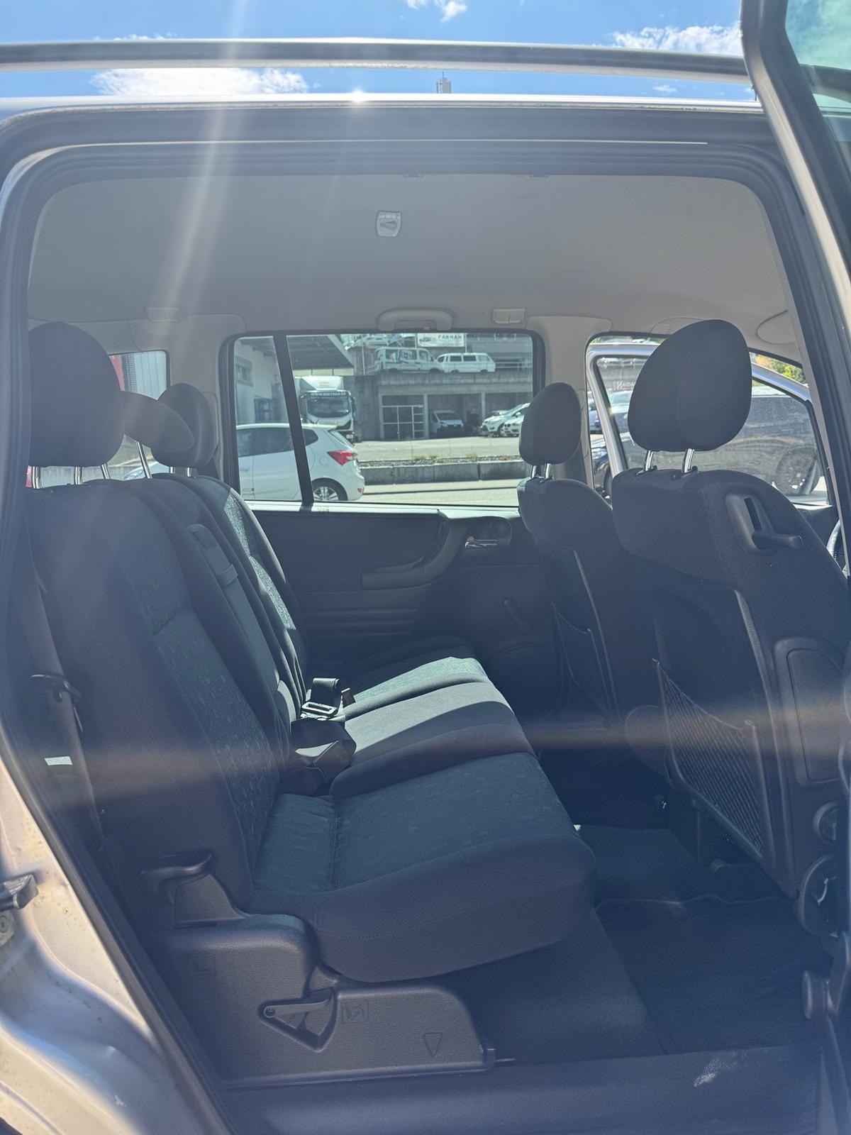 OPEL Zafira 2.2i 16V Elegance-image-11