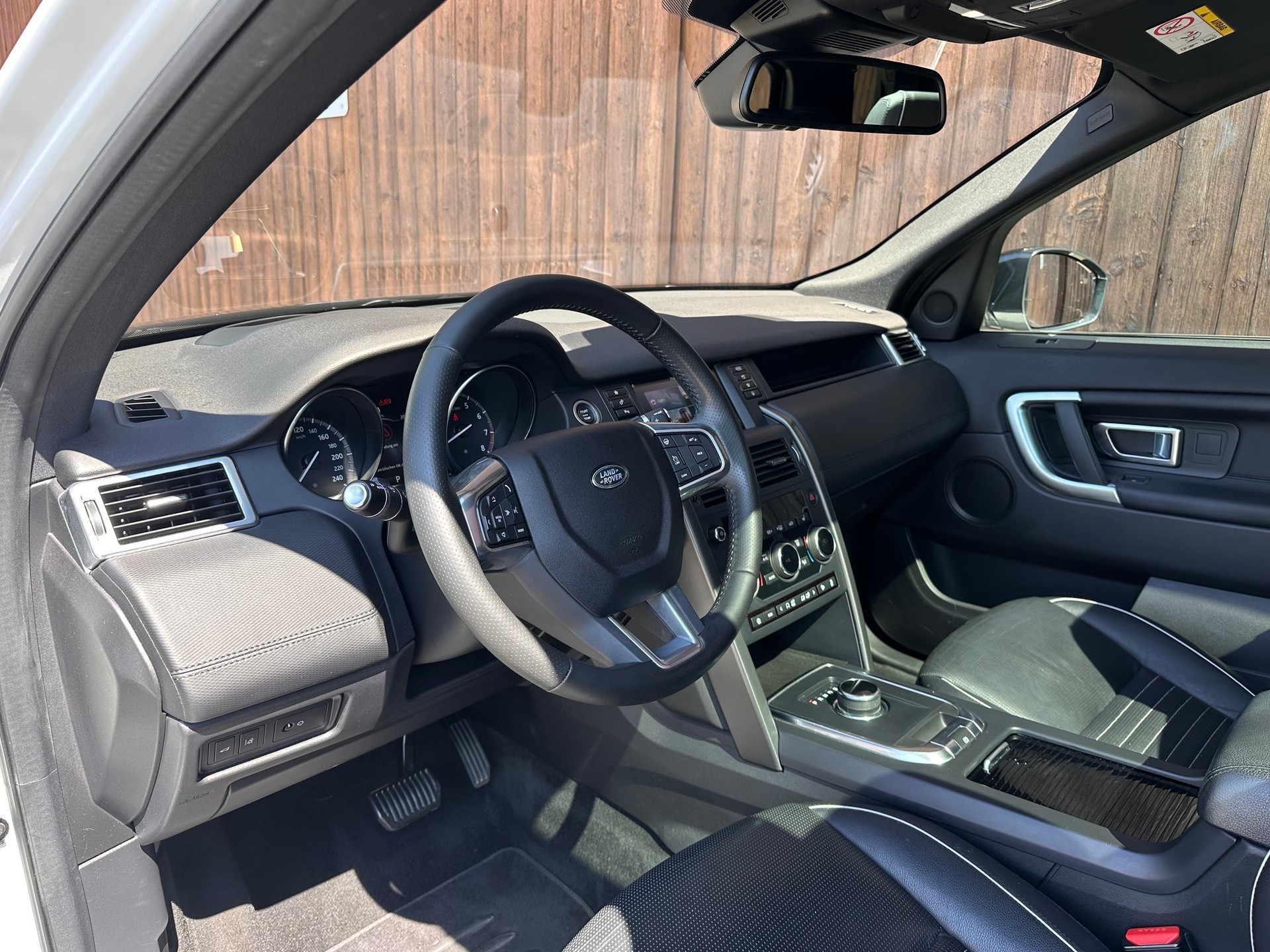 LAND ROVER Discovery Sport 2.0 Si4 HSE AT9-image-8