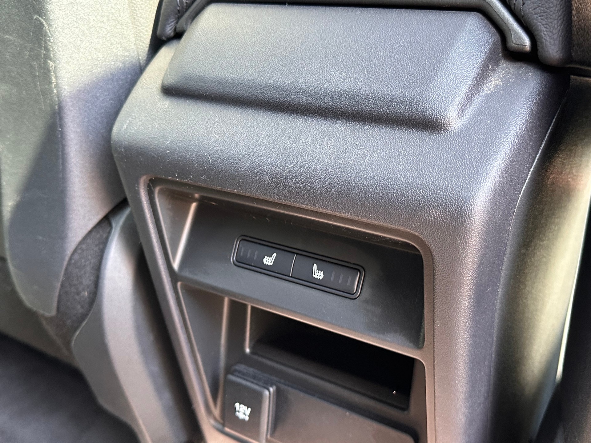 LAND ROVER Discovery Sport 2.0 Si4 HSE AT9-image-15