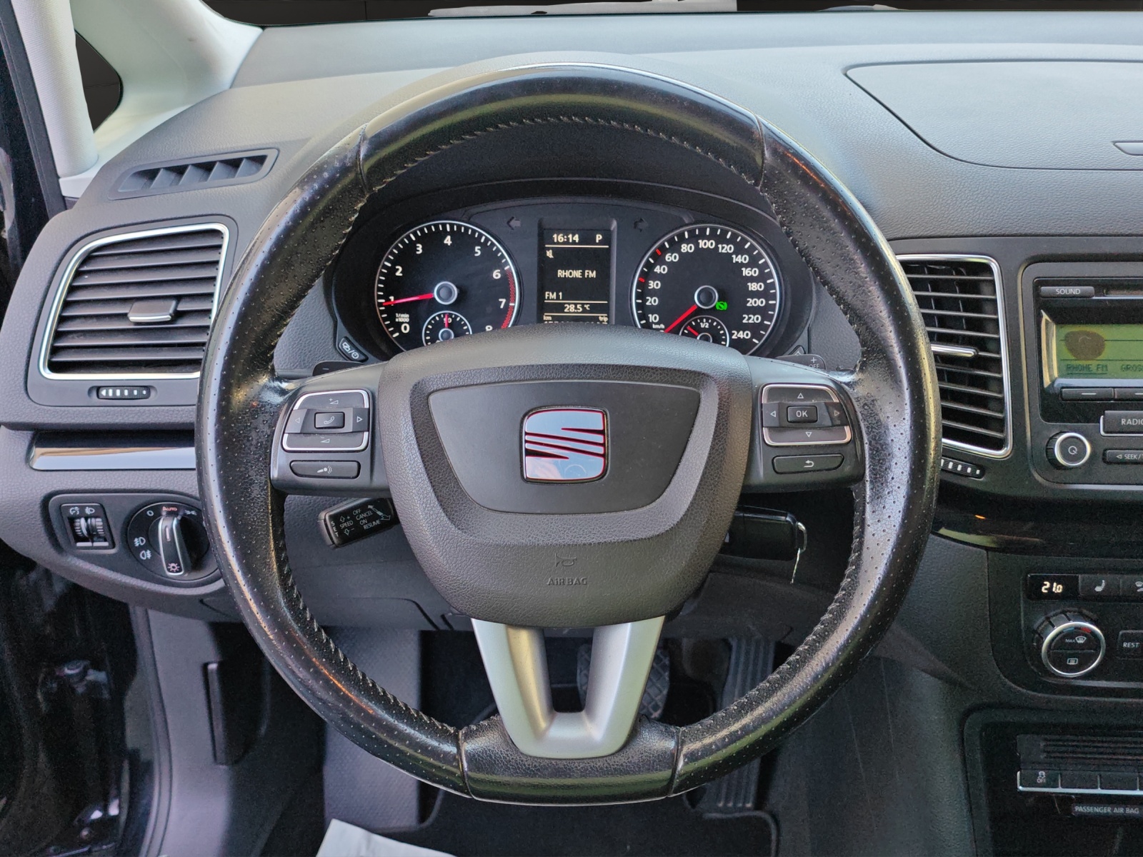 SEAT Alhambra 2.0 TSI Style Viva DSG [Expertise du jour + Garantie 12 mois + Service & Immat. Offerts]-image-9