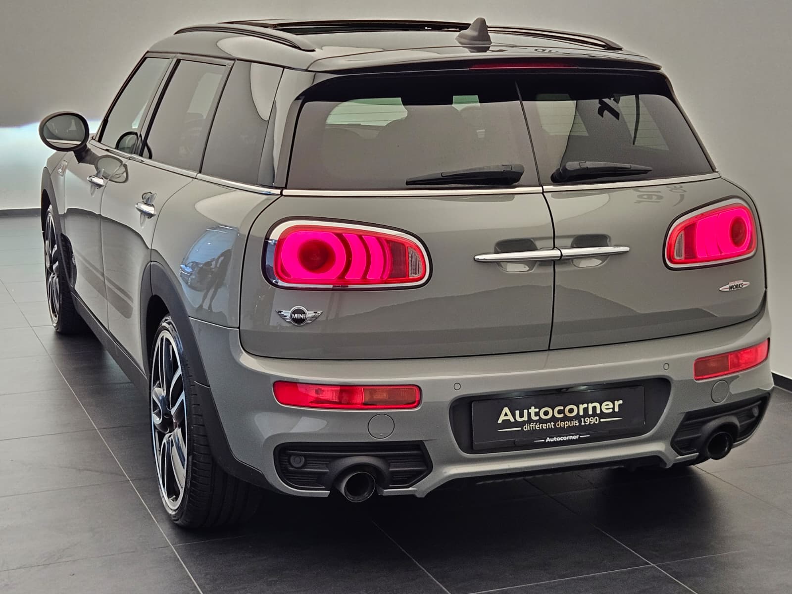 MINI Clubman Cooper John Cooper Works ALL4 Steptronic-image-8