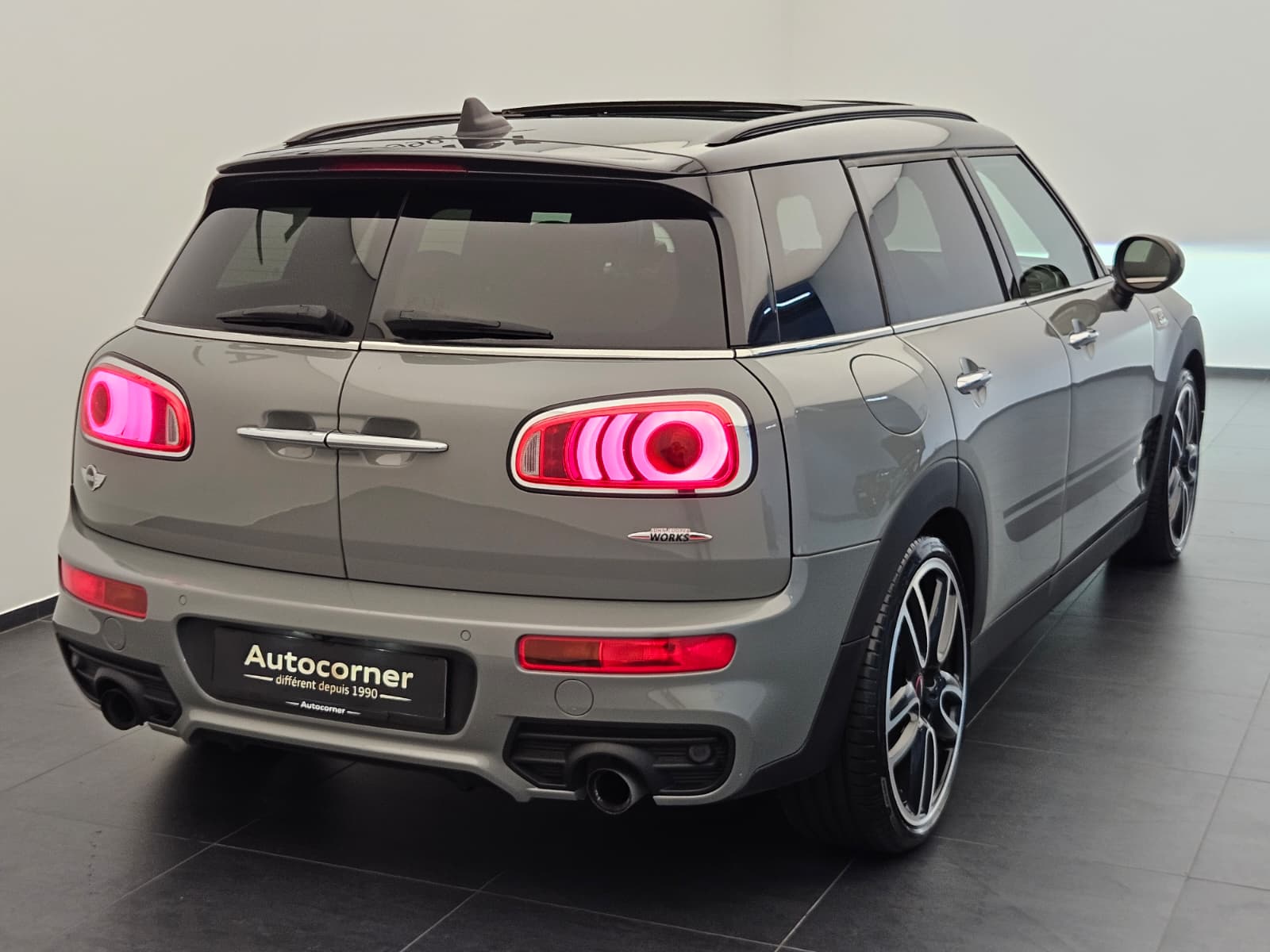 MINI Clubman Cooper John Cooper Works ALL4 Steptronic-image-6