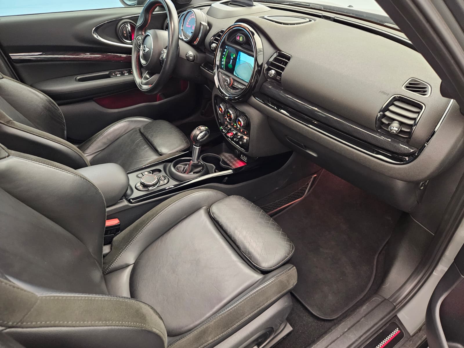 MINI Clubman Cooper John Cooper Works ALL4 Steptronic-image-11