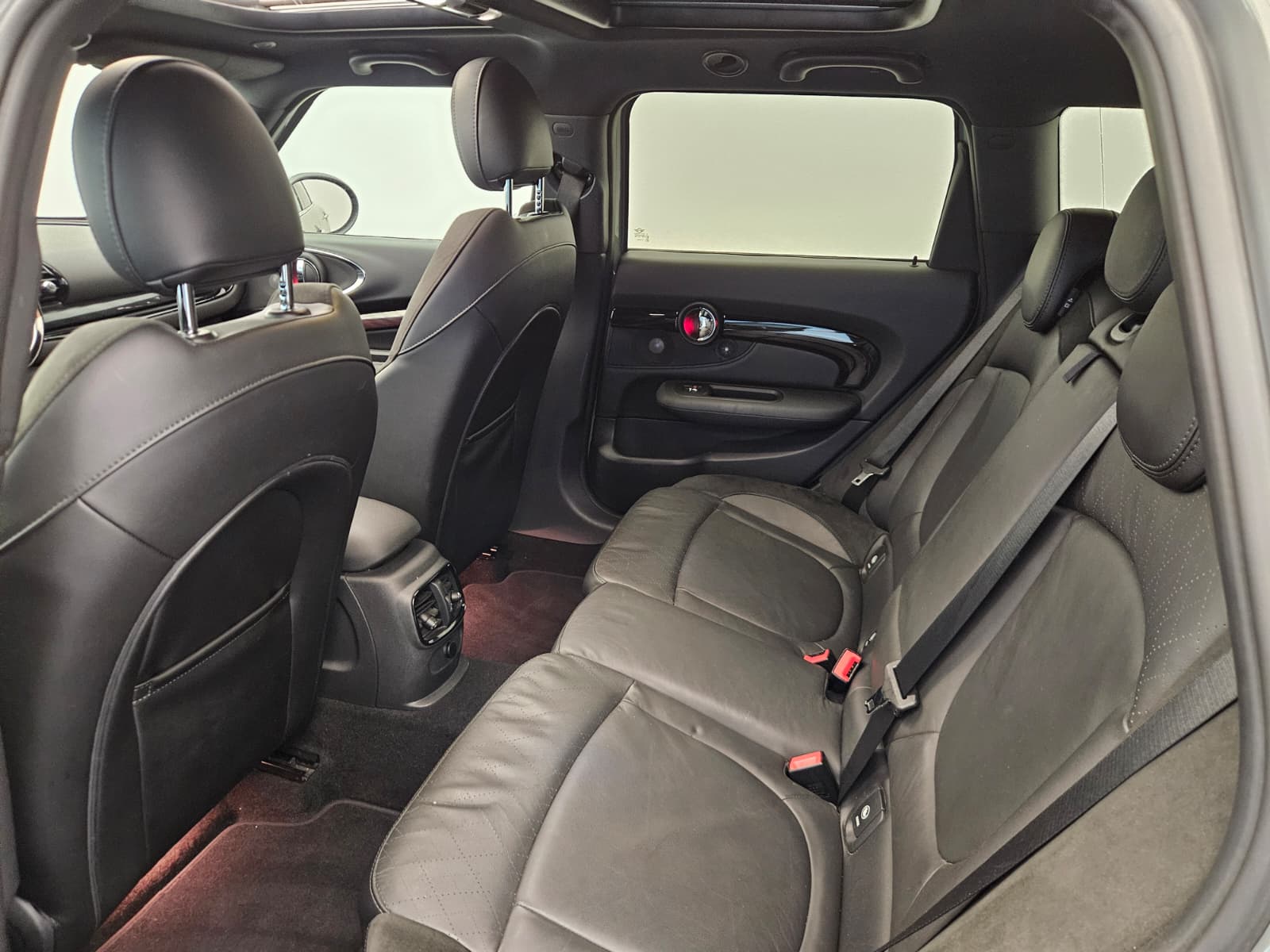 MINI Clubman Cooper John Cooper Works ALL4 Steptronic-image-12