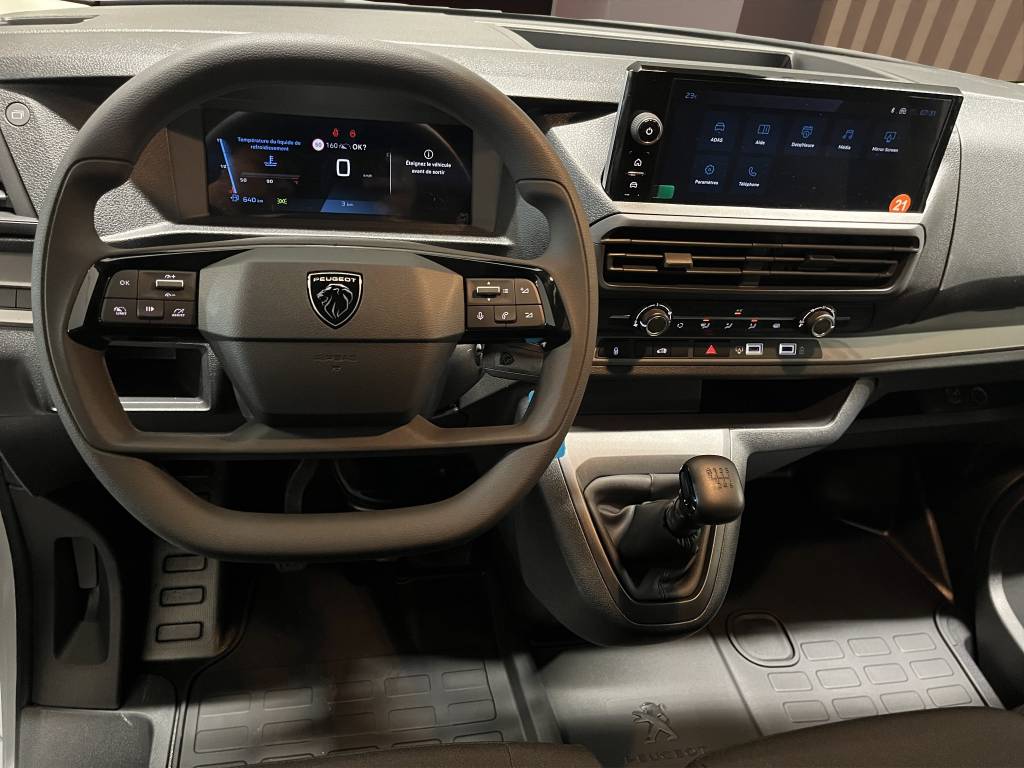 PEUGEOT Expert 2.0 BlueHDi 145 S&S Standard-image-5