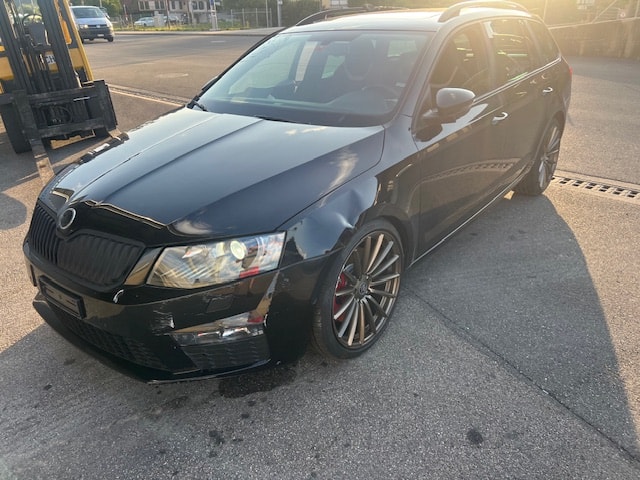 SKODA Octavia Combi 2.0 TDI RS DSG