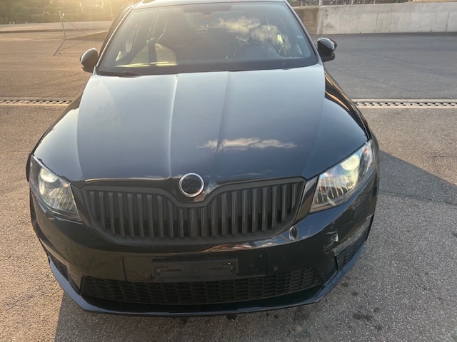 SKODA Octavia Combi 2.0 TDI RS DSG-image-3