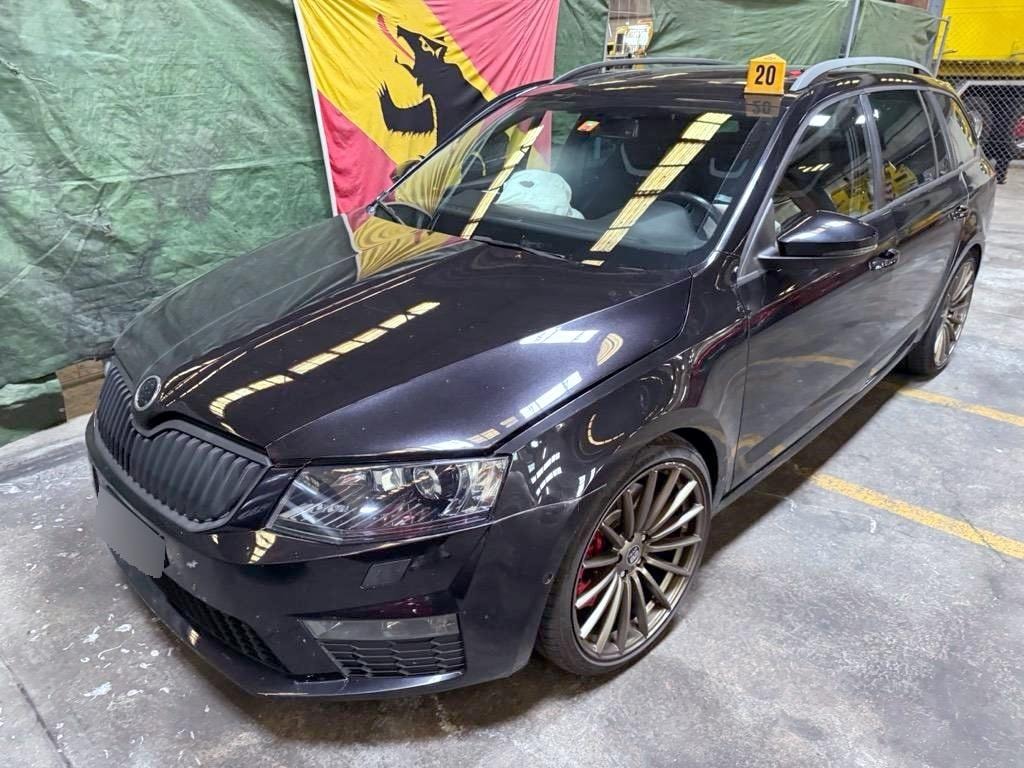 SKODA Octavia Combi 2.0 TDI RS DSG-image-0