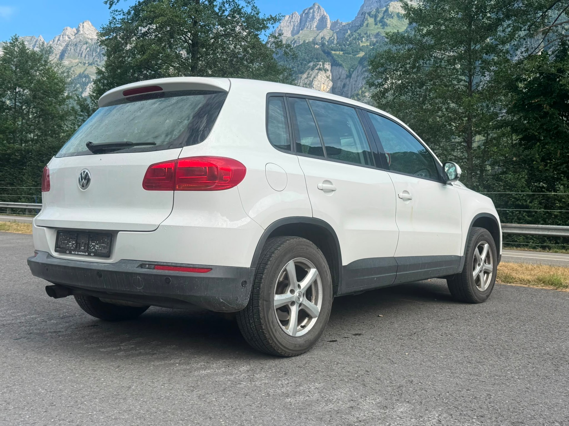 VW Tiguan 1.4 TSI Sport&Style 4Motion-image-1