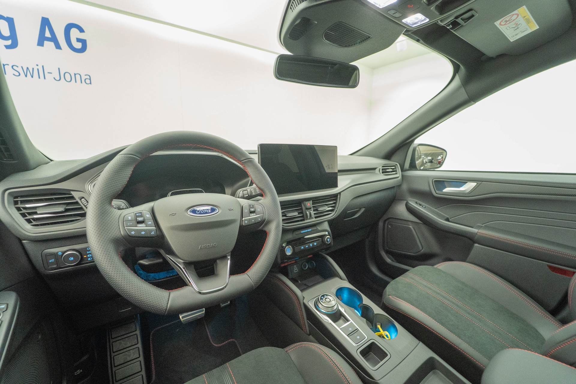 FORD Kuga 2.5 Hybrid ST-Line X 4x4-image-6
