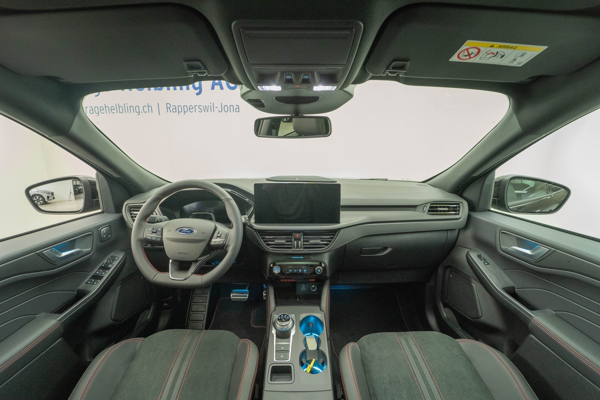 FORD Kuga 2.5 Hybrid ST-Line X 4x4-image-5