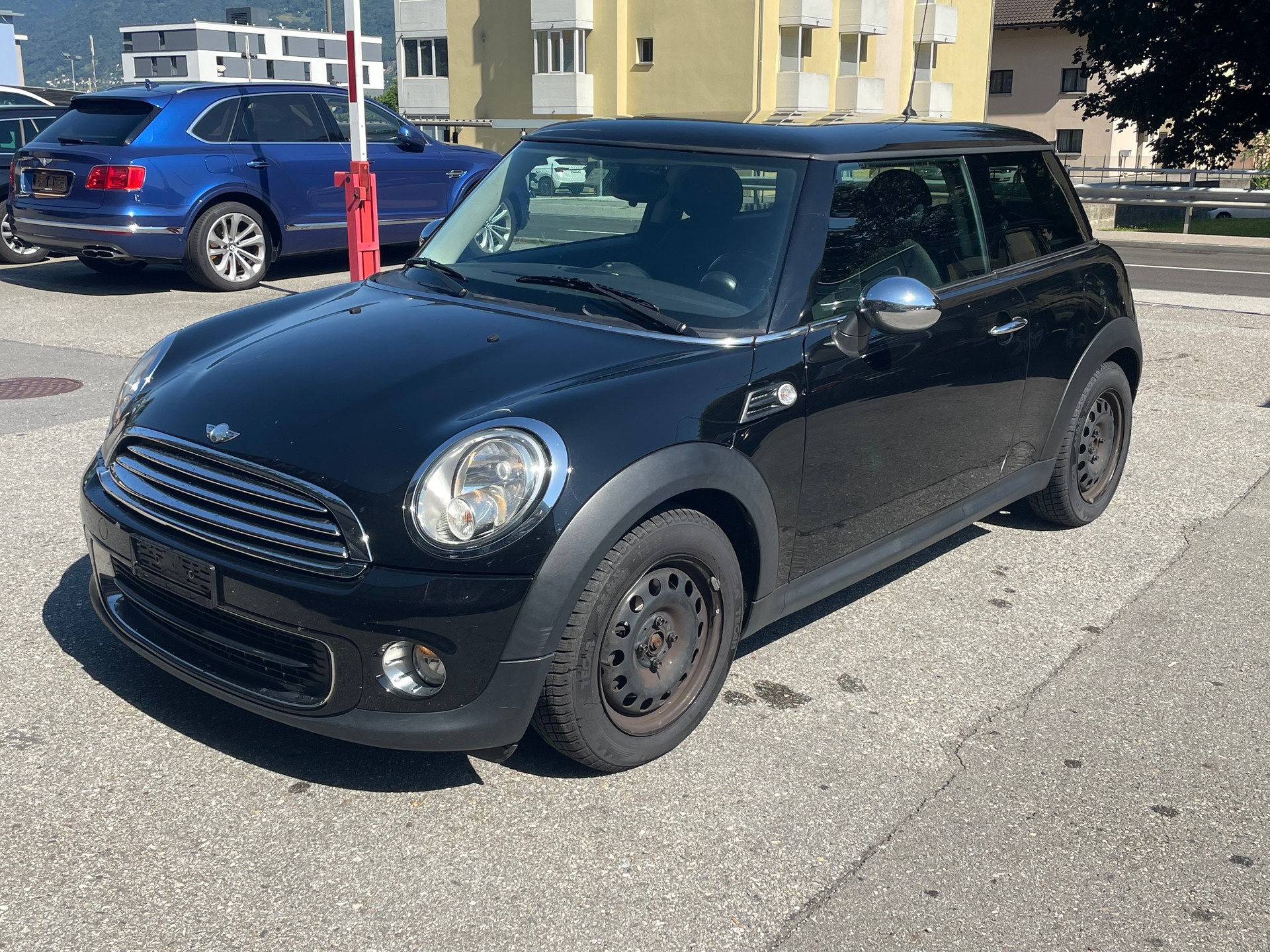MINI One-image-1
