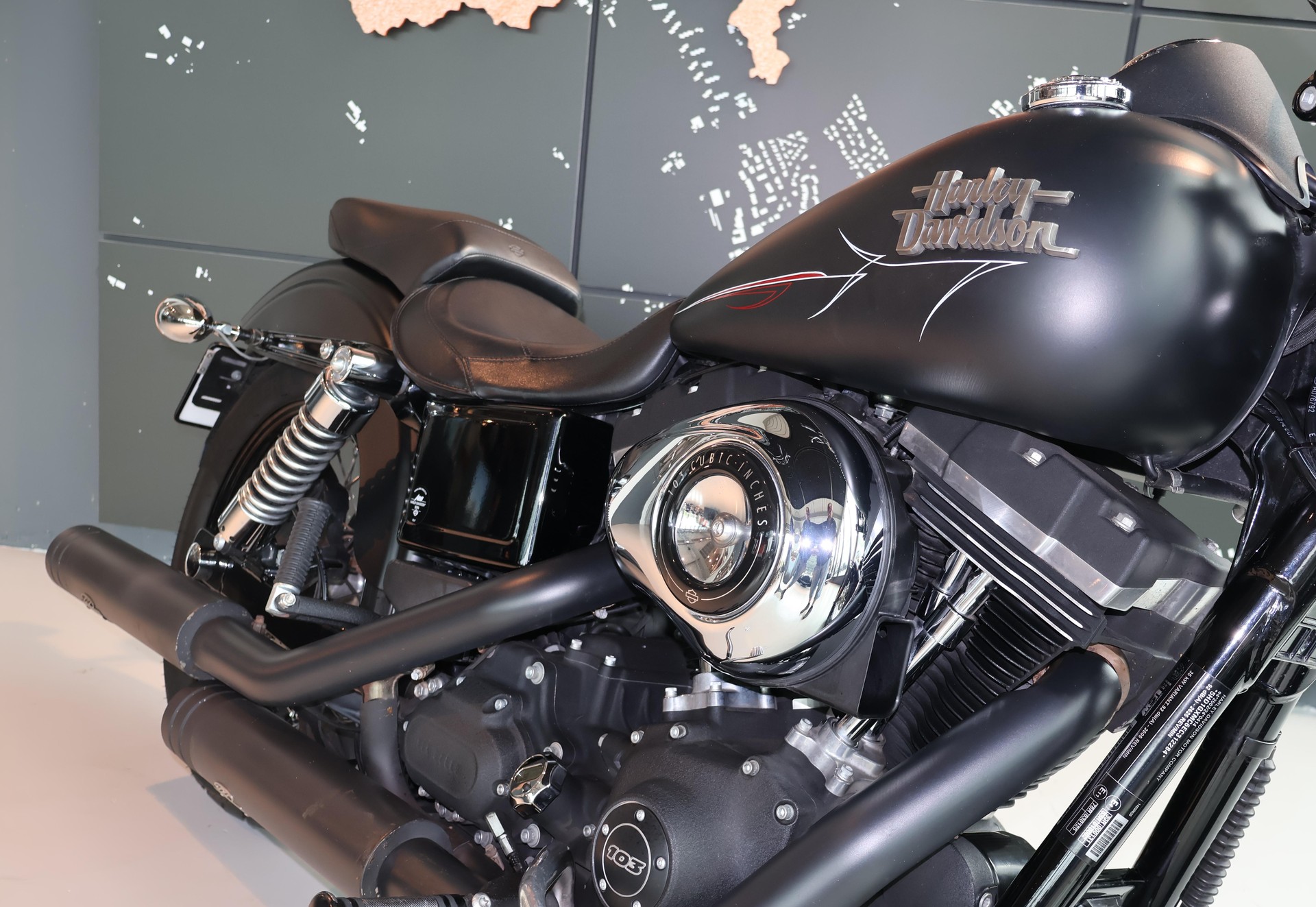 HARLEY-DAVIDSON FXDB Dyna Street Bob 103 ABS-image-7