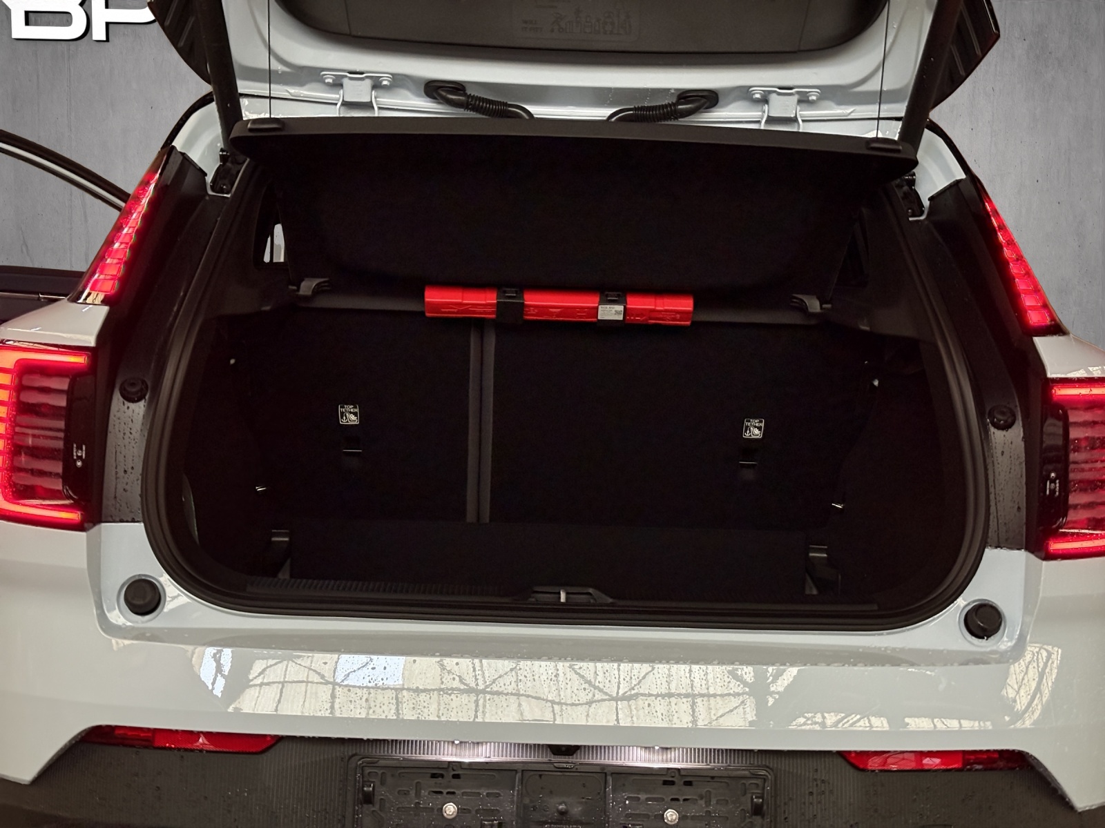 VOLVO EX30 E60 69kWh Twin Ultra-image-13