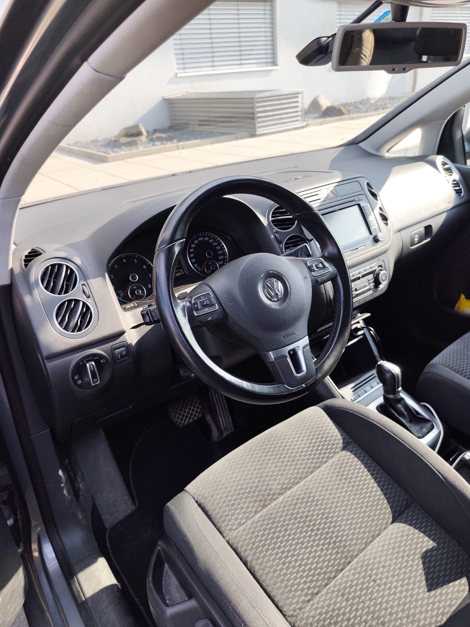 VW Golf Plus 1.2 TSI Team DSG-image-6