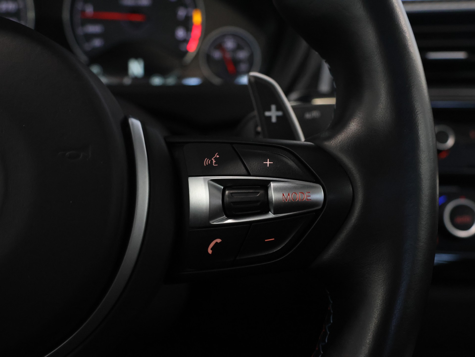 BMW M4 Coupé Competition *Harman&Kardon* *Rückfahrkamera* *Sitzheizung*-image-25