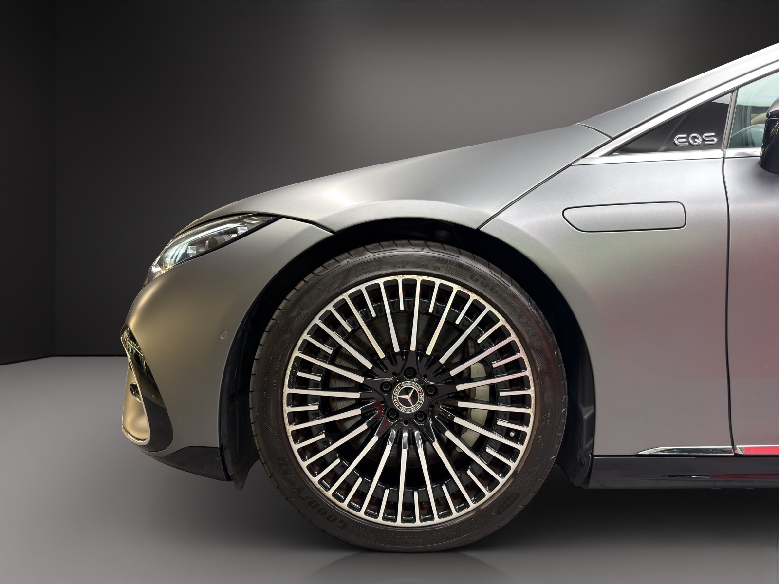 MERCEDES-BENZ EQS 450+ AMG Line-image-5