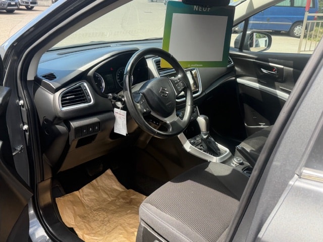SUZUKI SX4 S-Cross 1.4 16V Compact+ 4WD Automatic-image-7