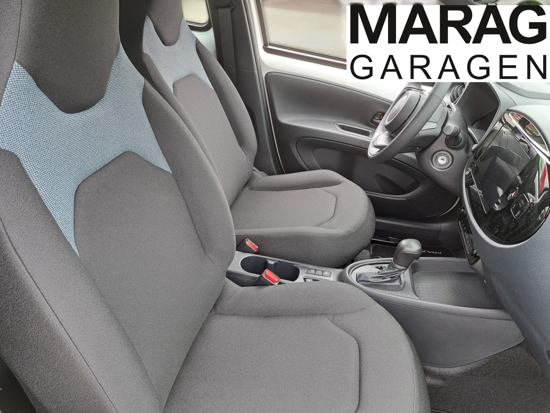 TOYOTA Aygo X 1.5 Comfort e-CVT-image-5
