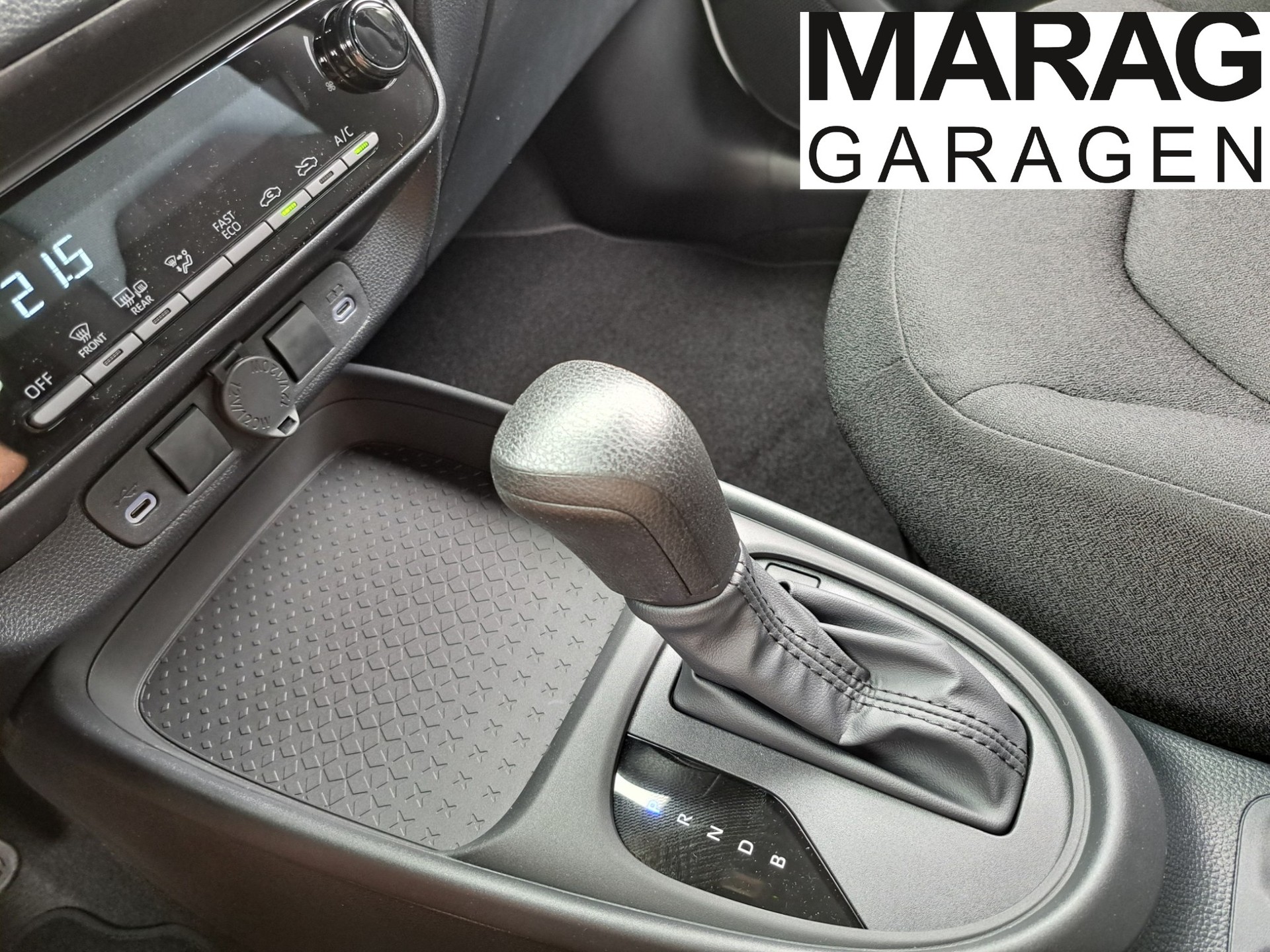 TOYOTA Aygo X 1.5 Comfort e-CVT-image-13