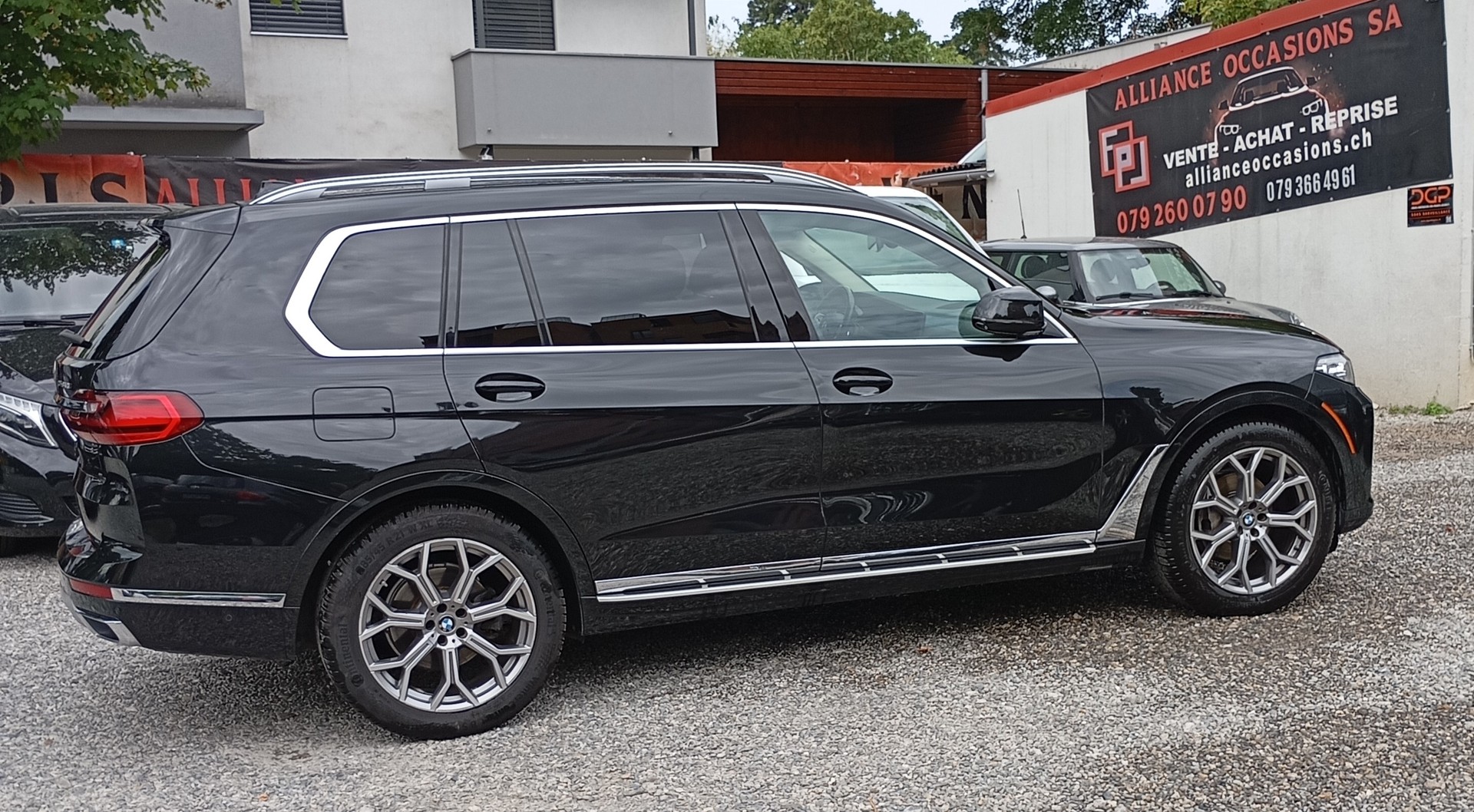 BMW X7 XDRIVE40I-image-4