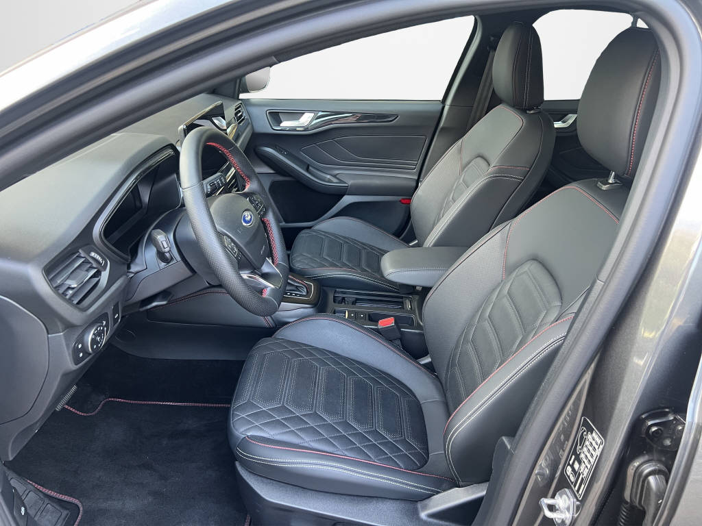 FORD Focus Station Wagon 1.0i EcoB Hybrid 155 ST-Line X-image-8