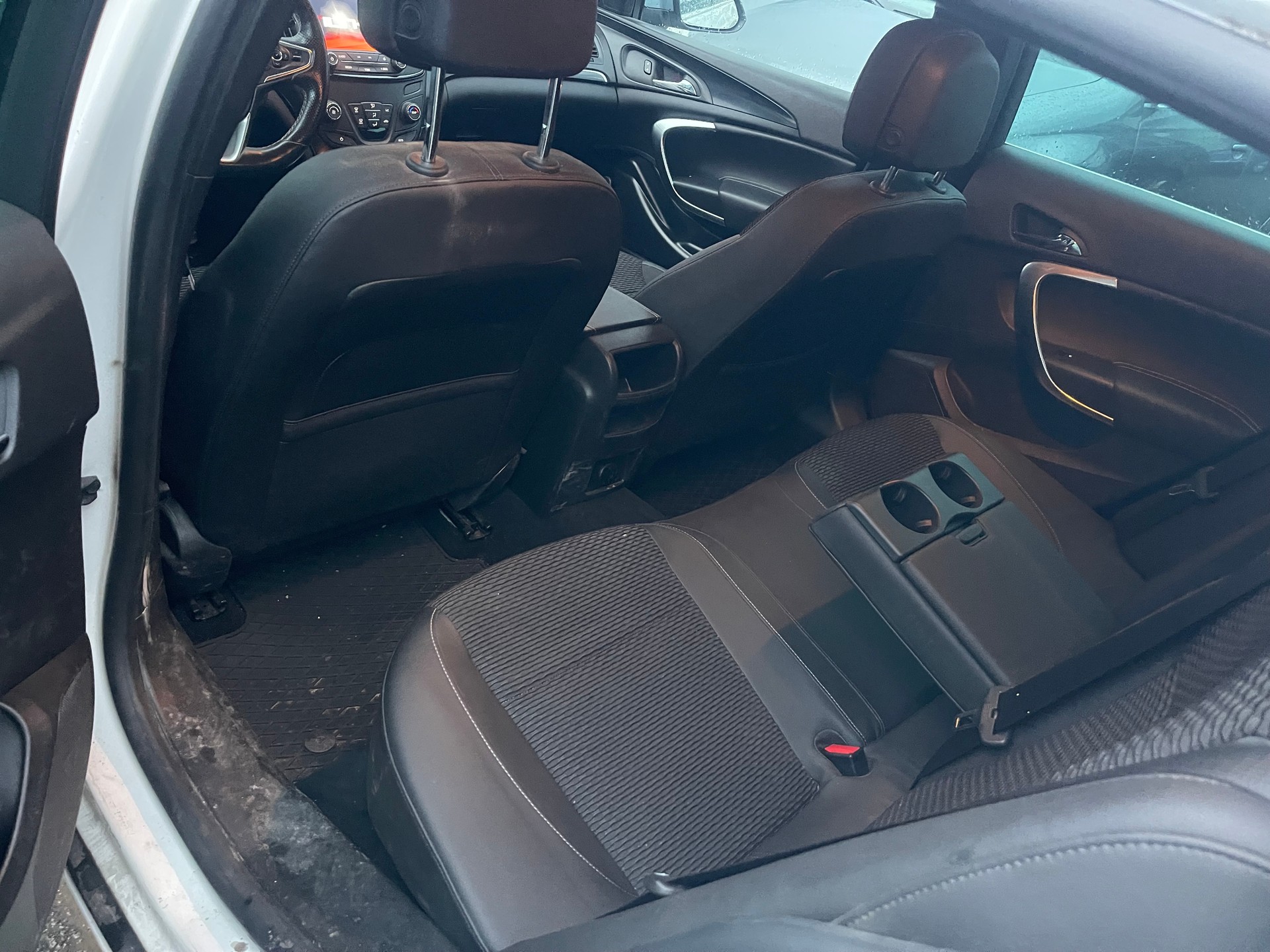 OPEL Insignia Sports Tourer 2.8 Turbo OPC 4WD-image-10
