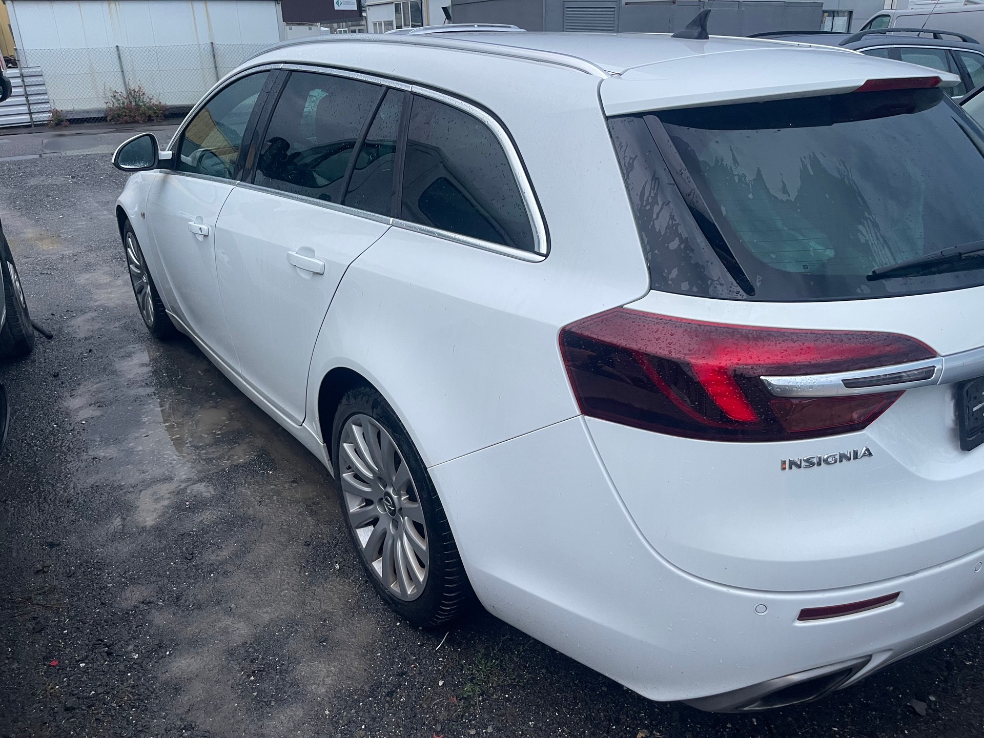 OPEL Insignia Sports Tourer 2.8 Turbo OPC 4WD-image-11