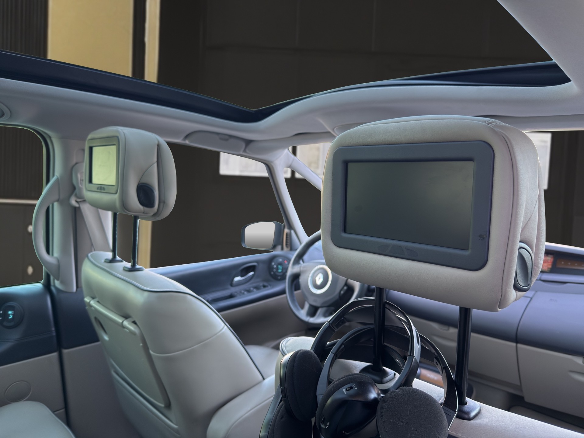 RENAULT Grand Espace 3.5 V6 Initiale Automatic-image-13