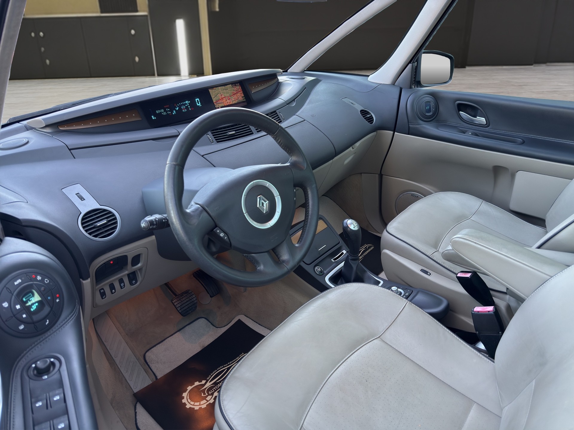RENAULT Grand Espace 3.5 V6 Initiale Automatic-image-8