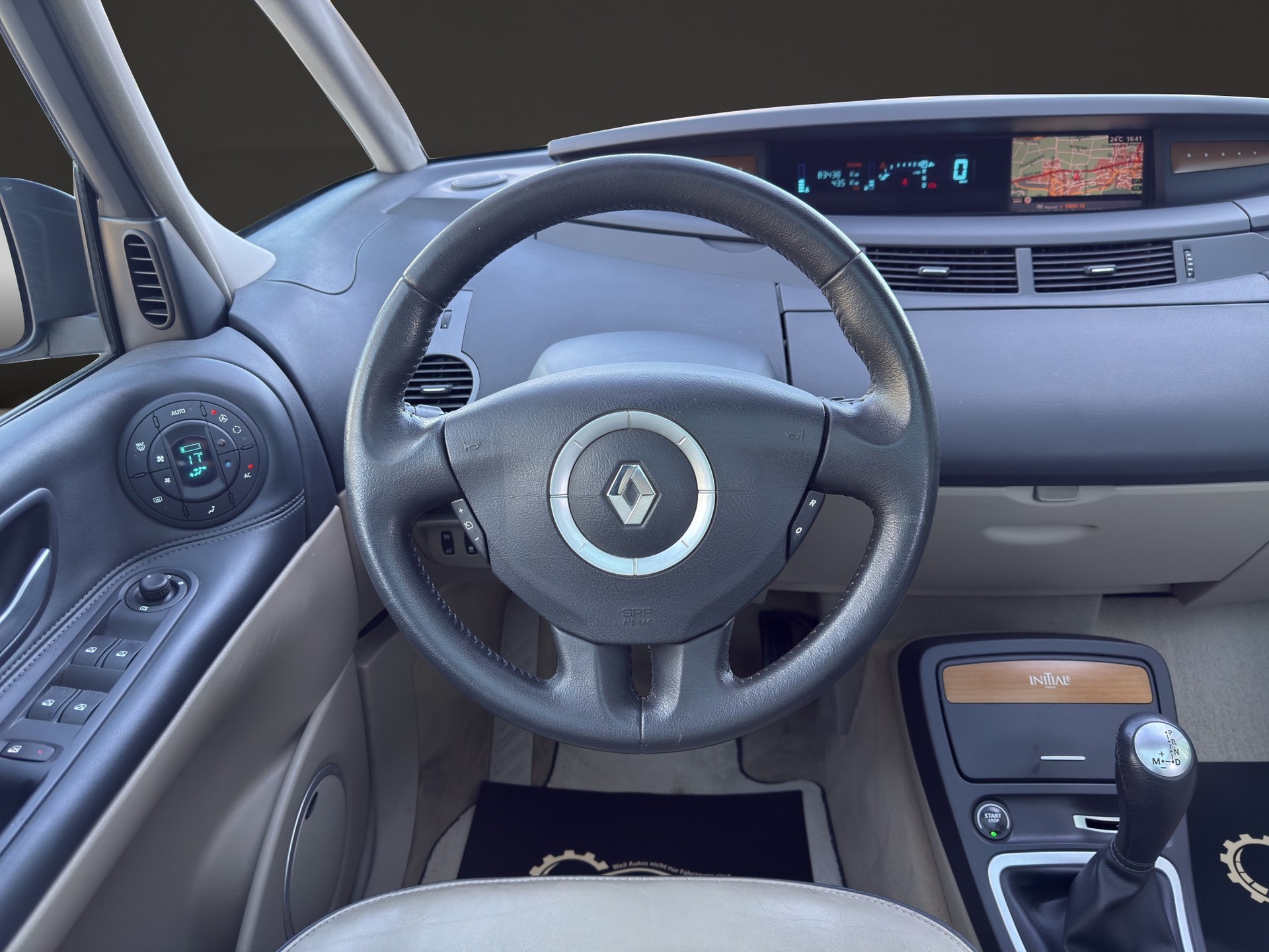 RENAULT Grand Espace 3.5 V6 Initiale Automatic-image-11