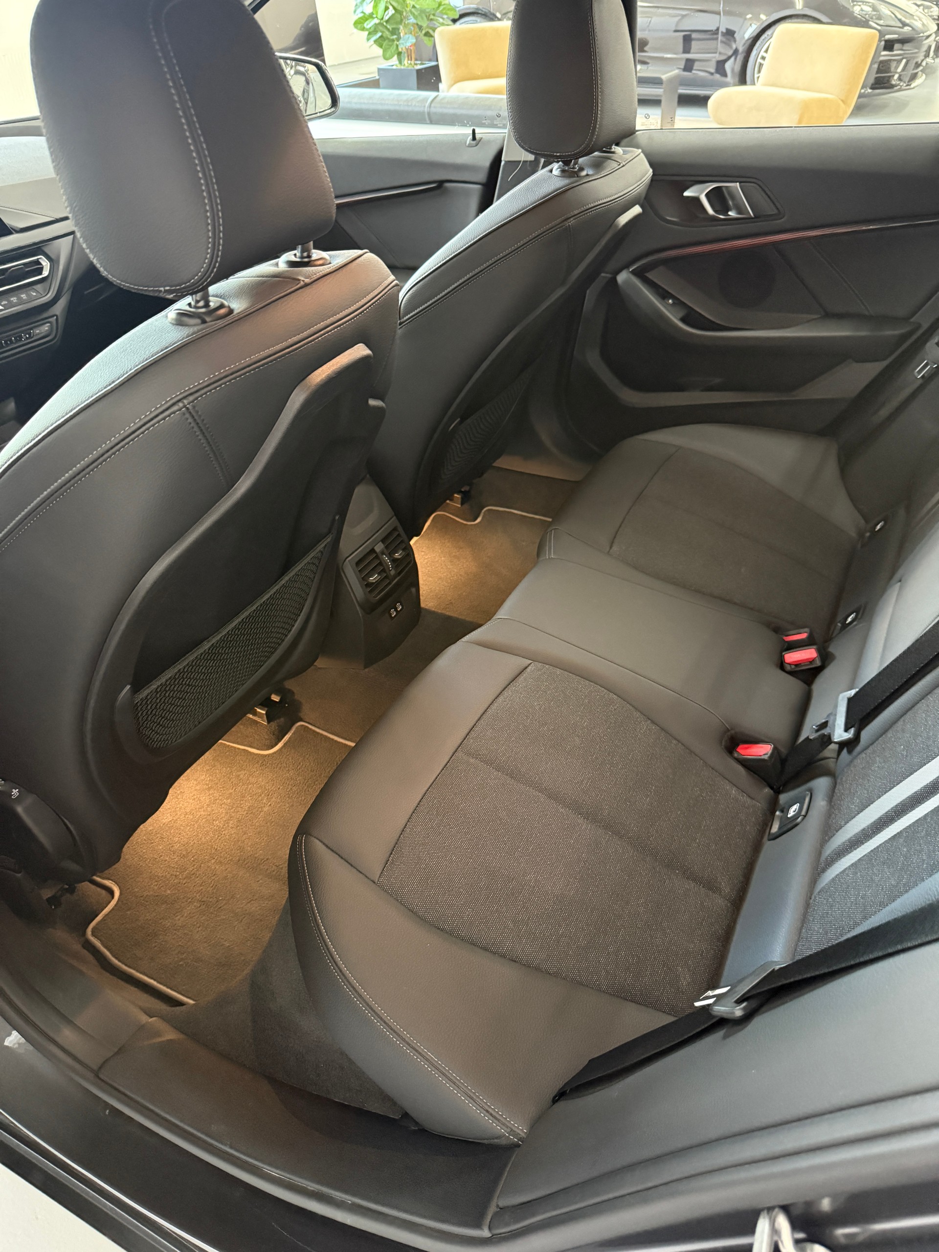 BMW 118i Steptronic Sport Line-image-10