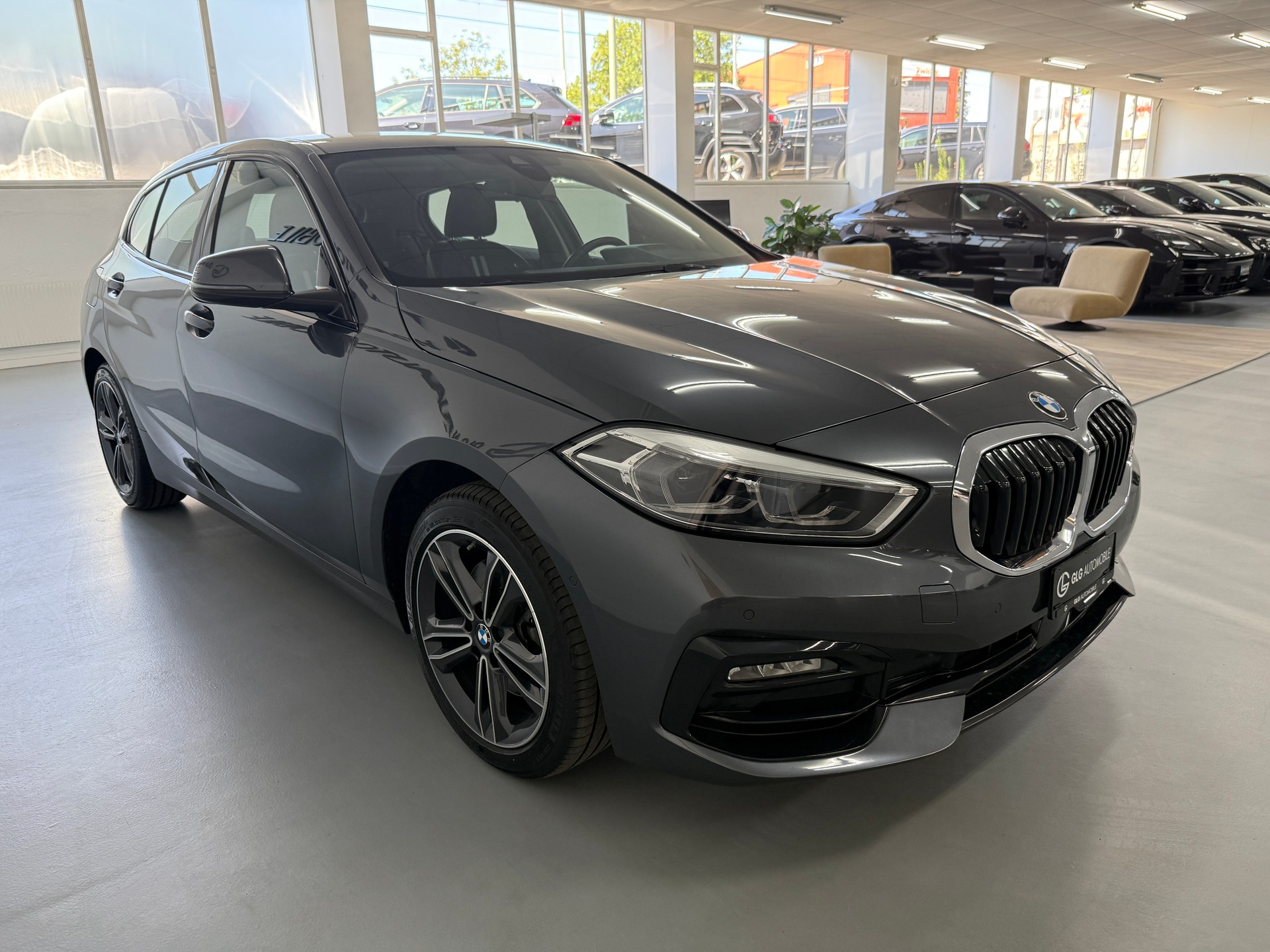 BMW 118i Steptronic Sport Line-image-2