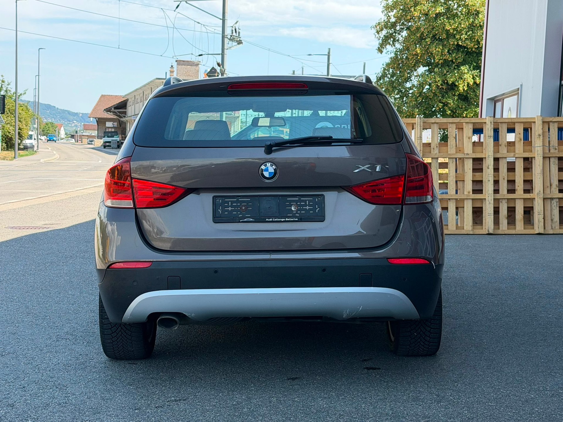 BMW X1 xDrive 18d-image-4