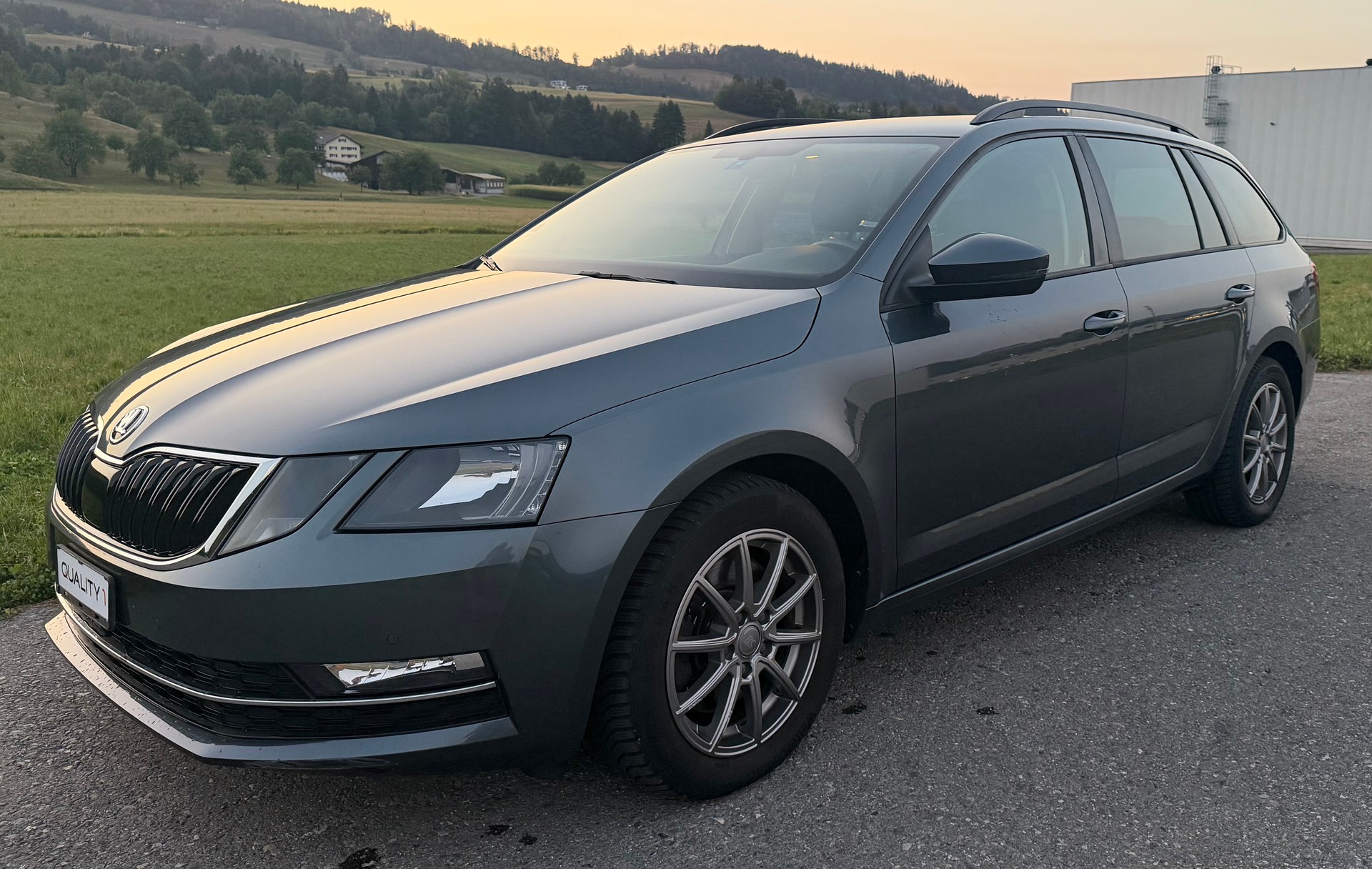 SKODA Octavia Combi 2.0 TDI Prag 4x4 DSG-image-1