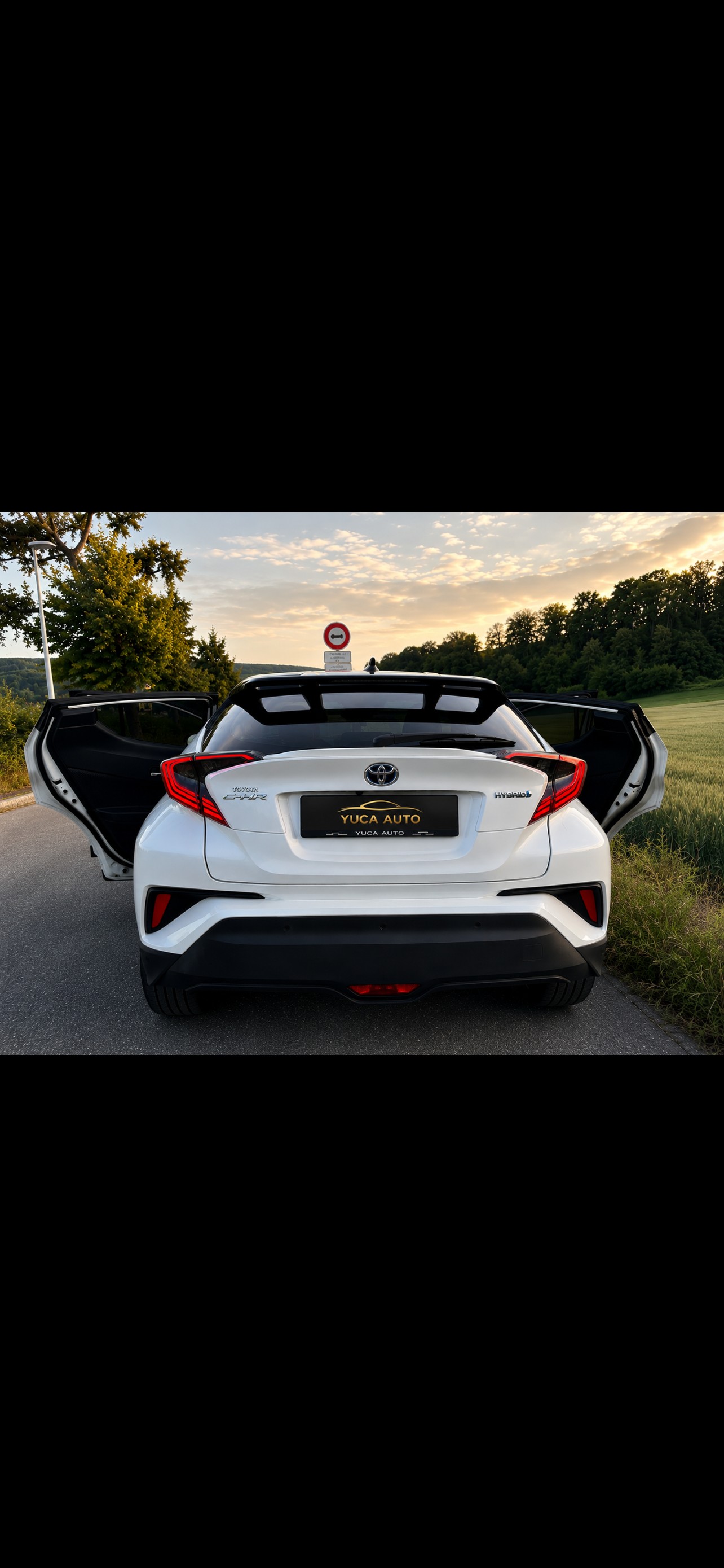 TOYOTA C-HR 1.8 HSD CVT Trend-image-0