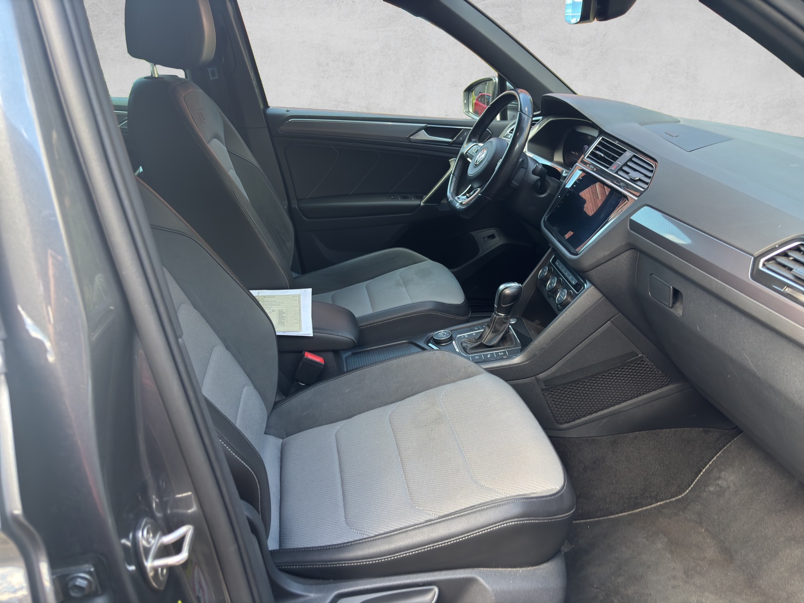VW Tiguan 2.0 TDI SCR Highline 4Motion DSG-image-12