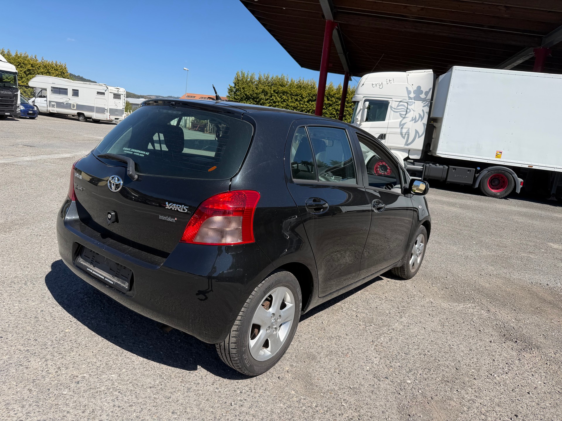 TOYOTA Yaris 1.3 Linea Sol-image-4