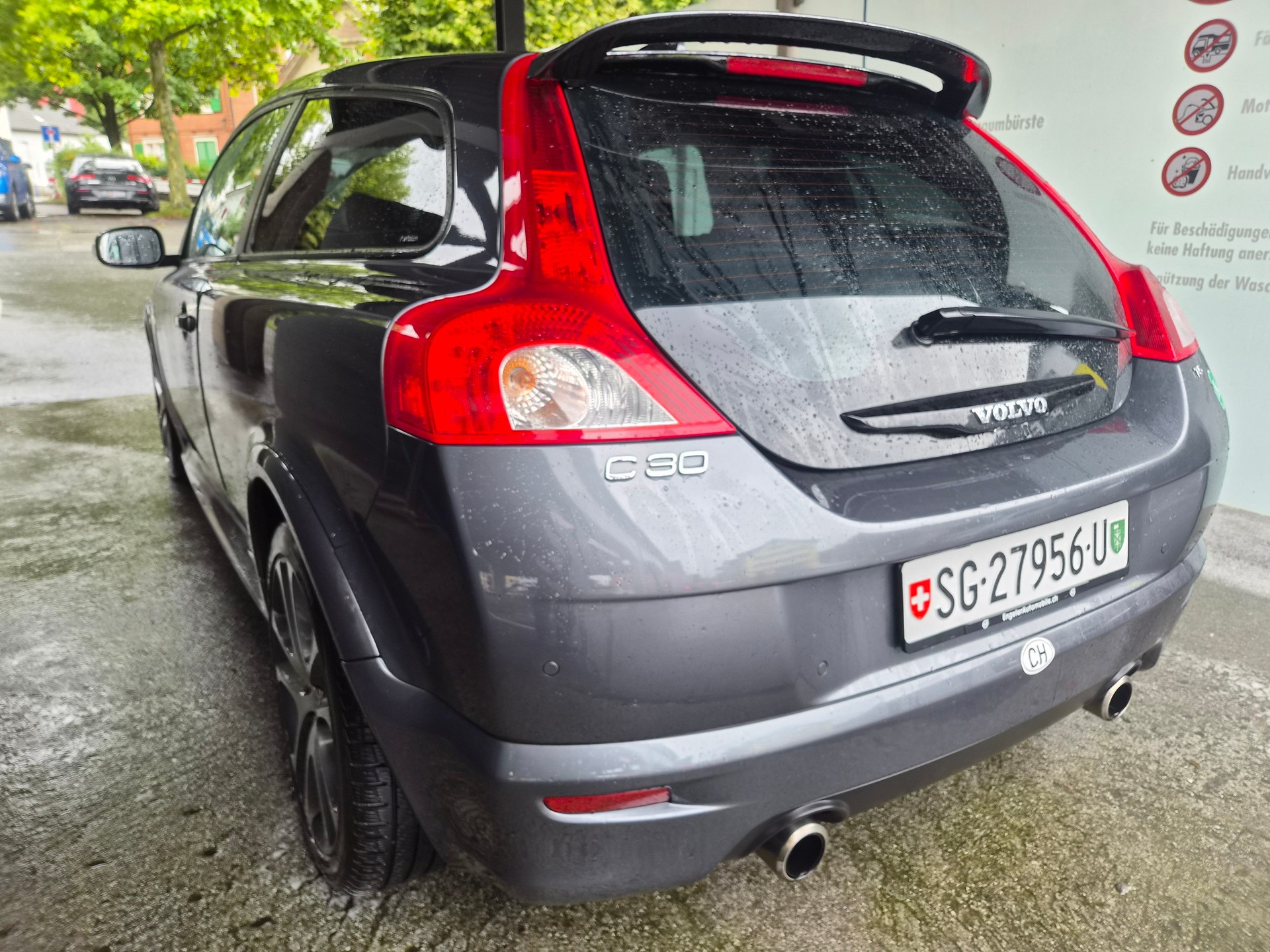 VOLVO C30 T5 Momentum-image-6