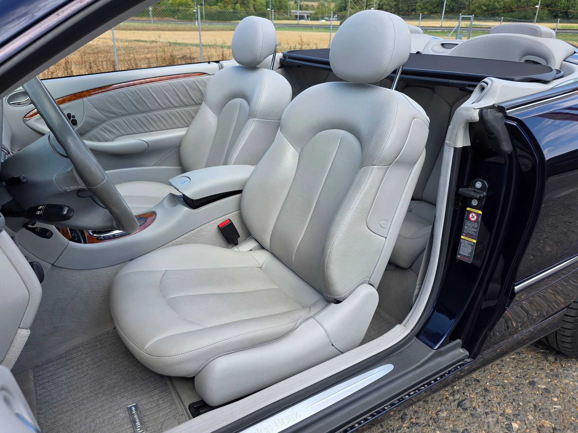 MERCEDES-BENZ CLK 500 Elégance Automatic-image-12