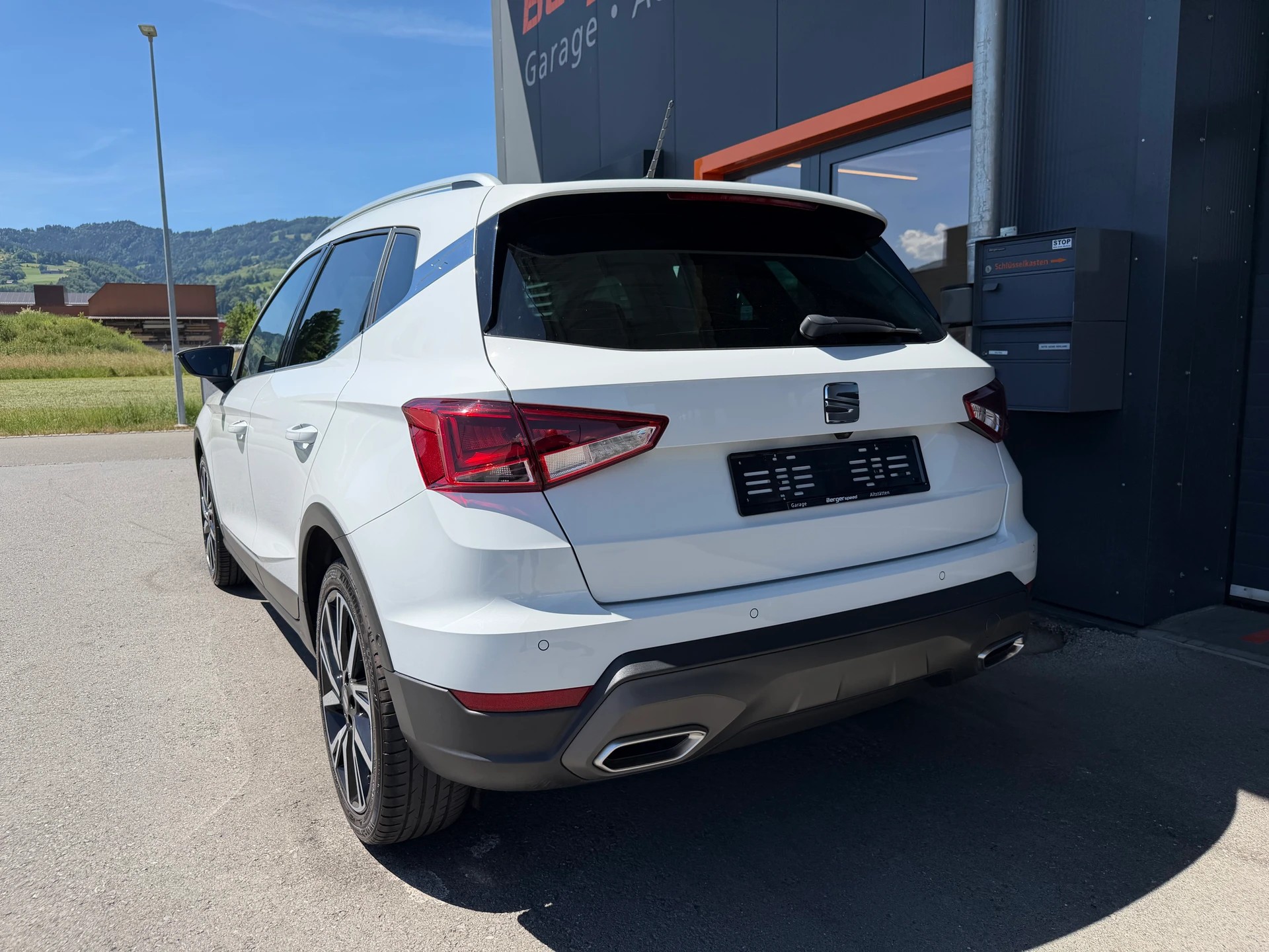 SEAT Arona 1.0 TSI Eco FR DSG-image-4