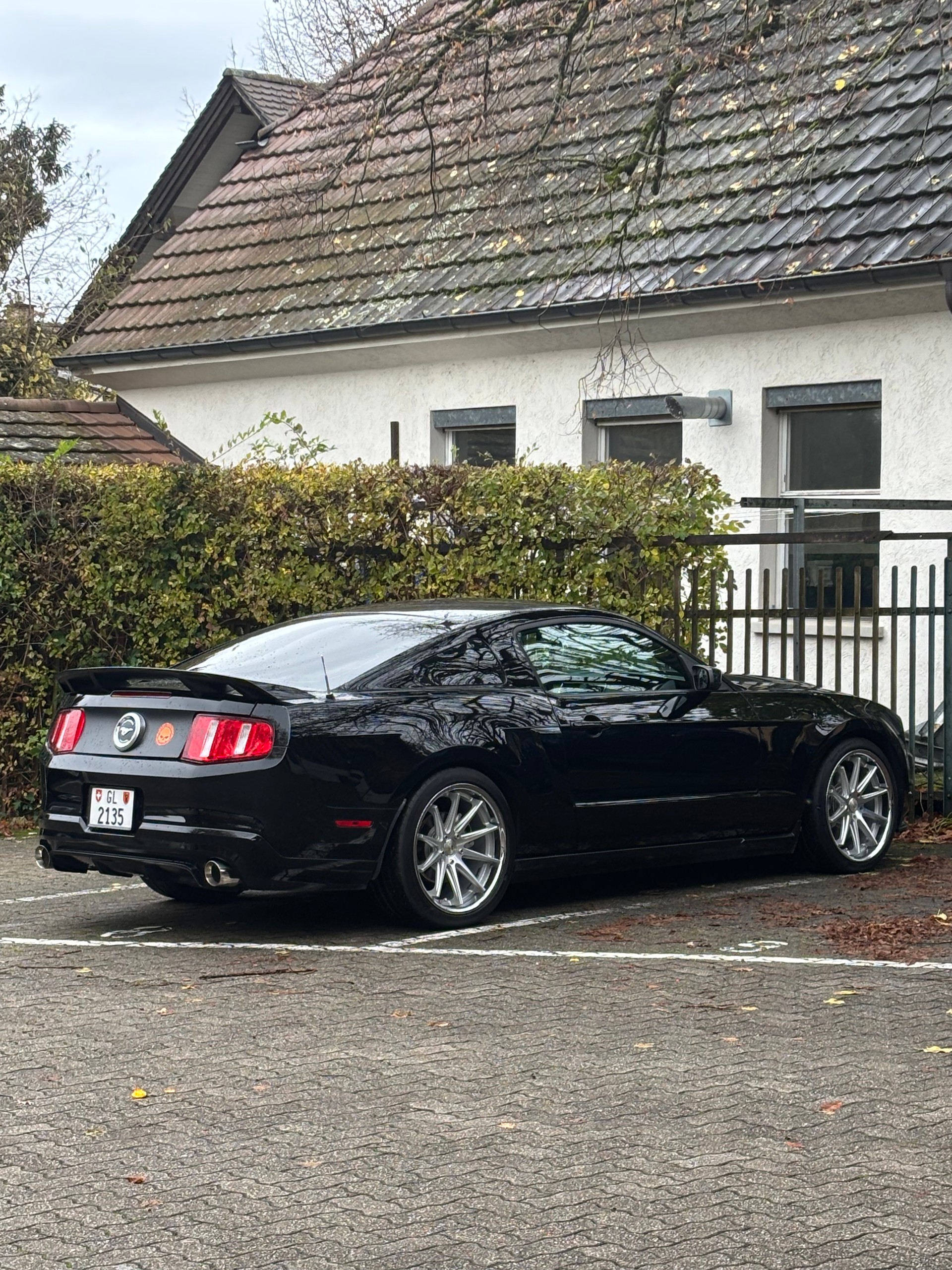 FORD 5.0 V8 GT Premium-image-2